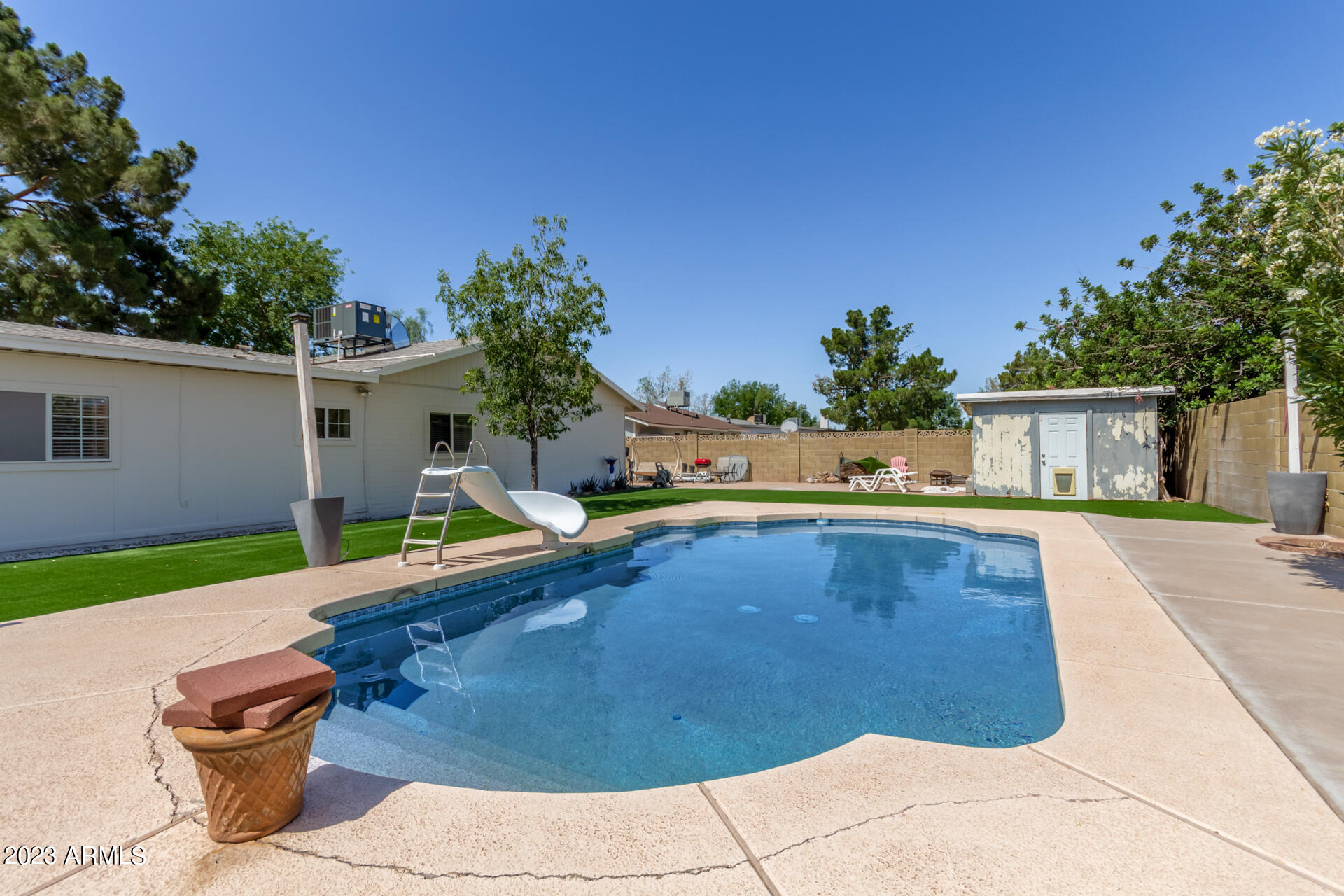 3228 E EMERALD Circle