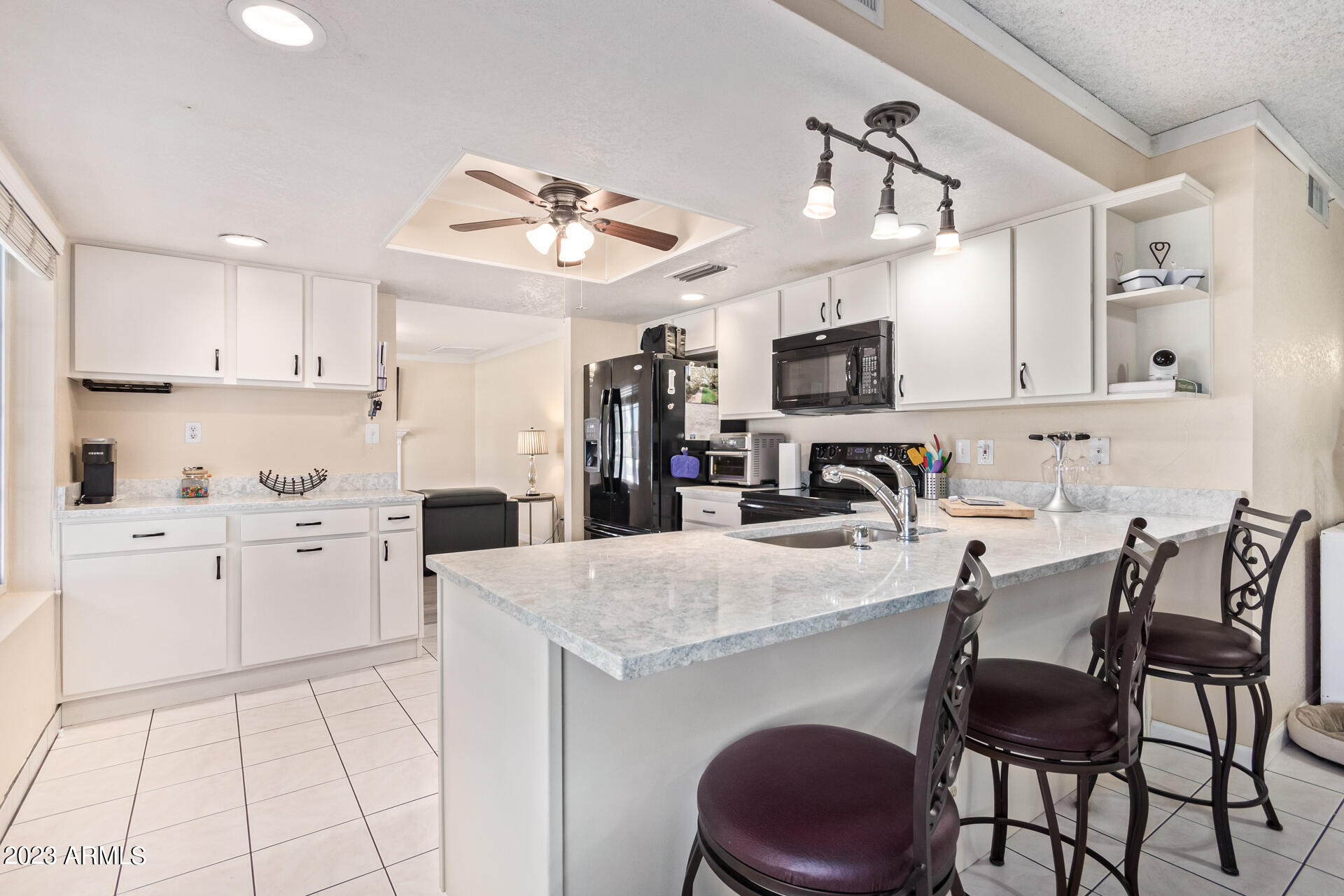 3228 E EMERALD Circle