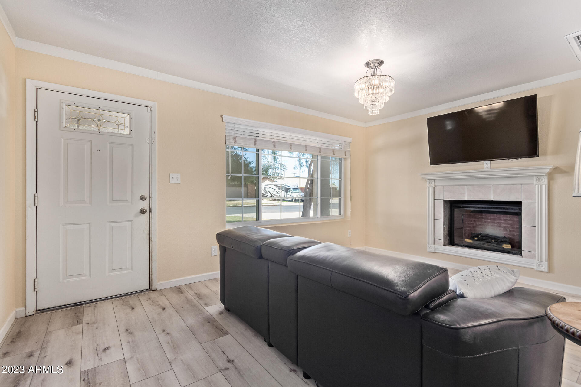3228 E EMERALD Circle