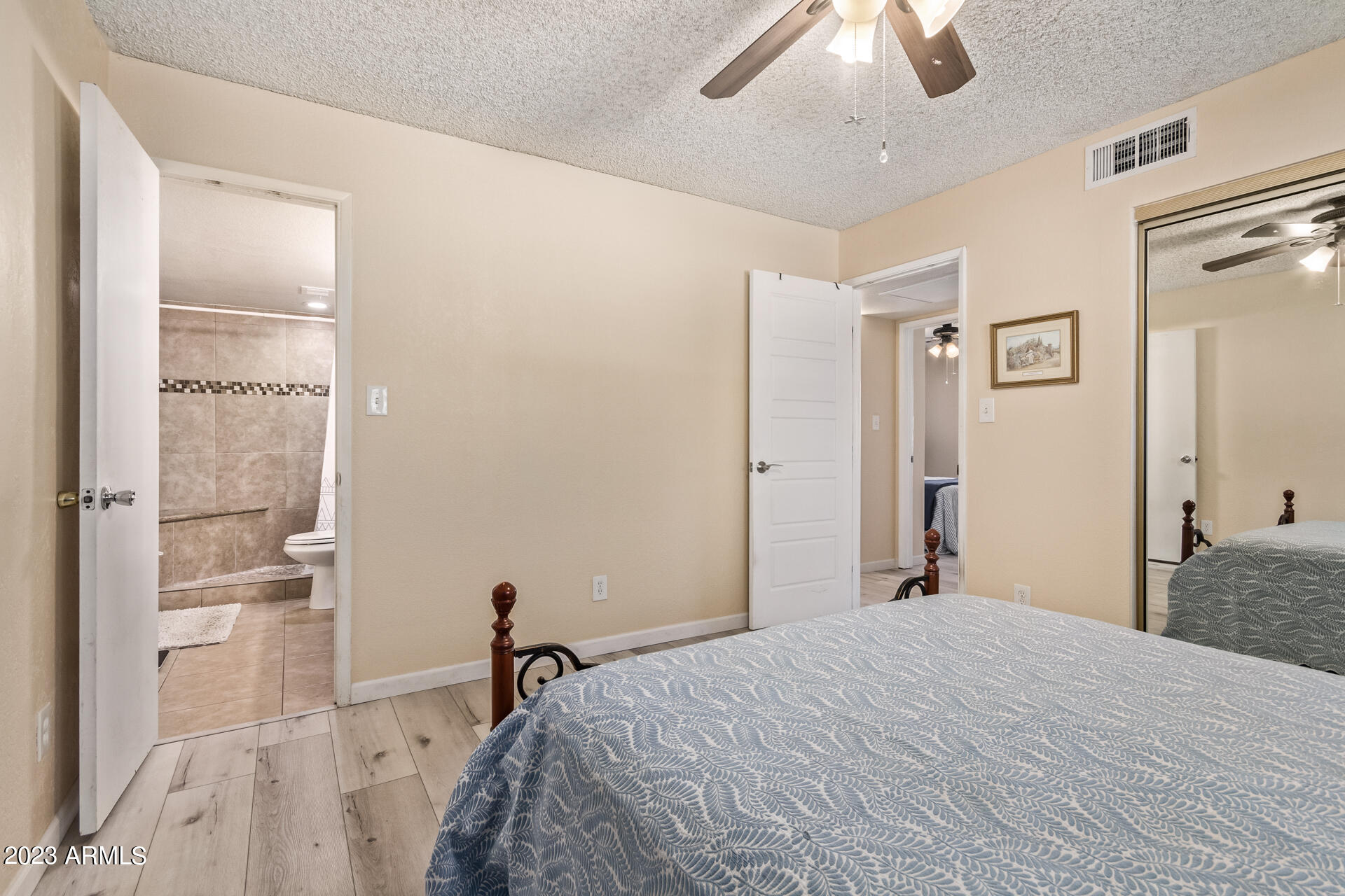 3228 E EMERALD Circle