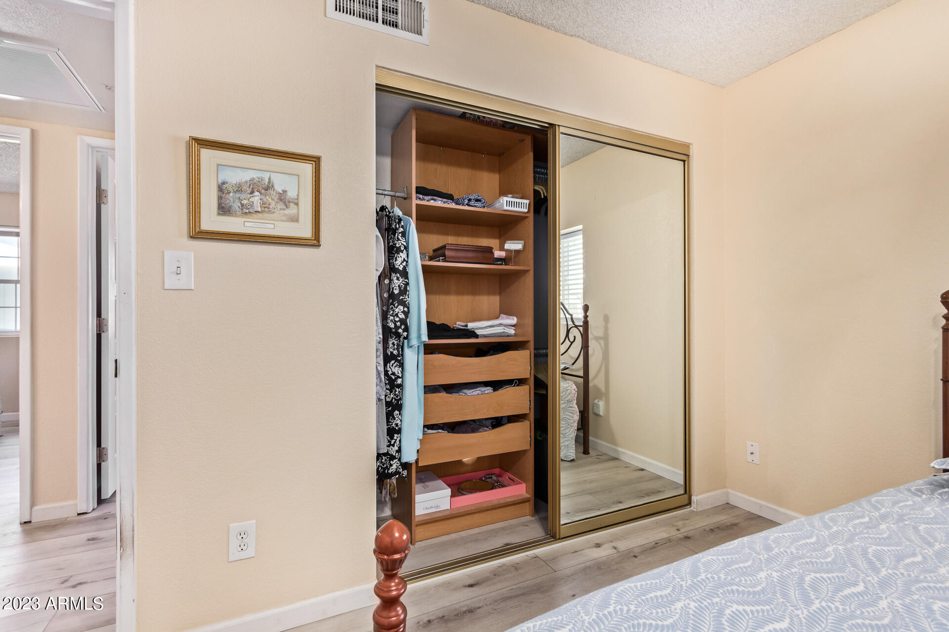 3228 E EMERALD Circle