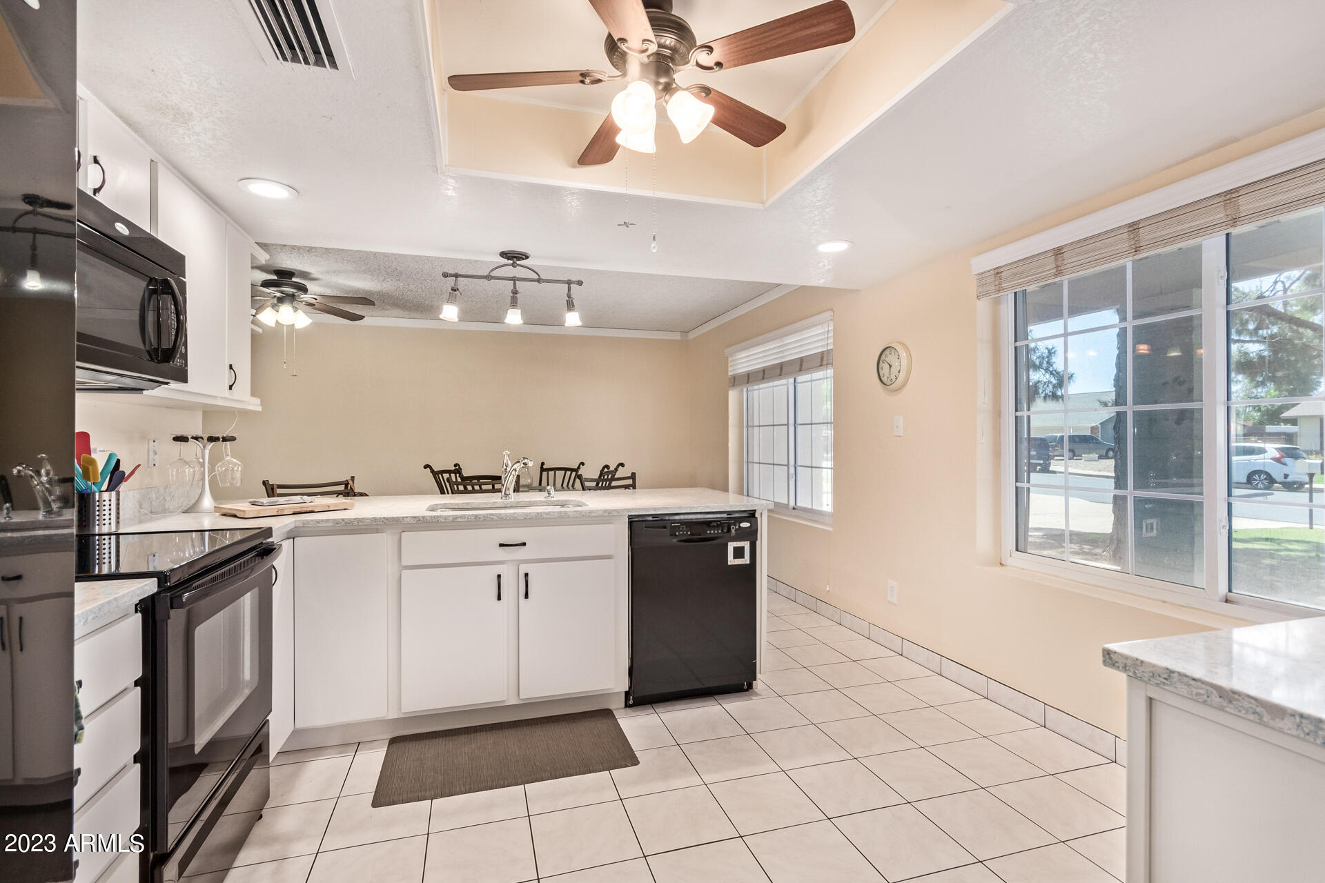 3228 E EMERALD Circle