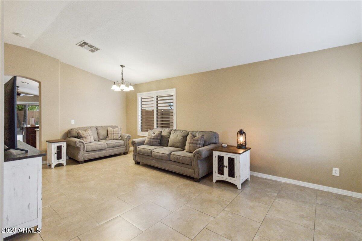 33554 N COBBLE STONE Drive