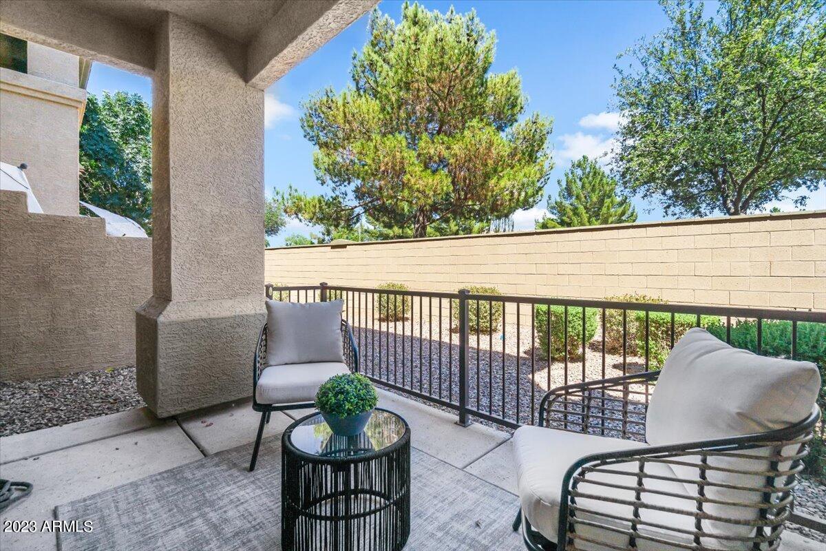 705 W QUEEN CREEK Road, 1202