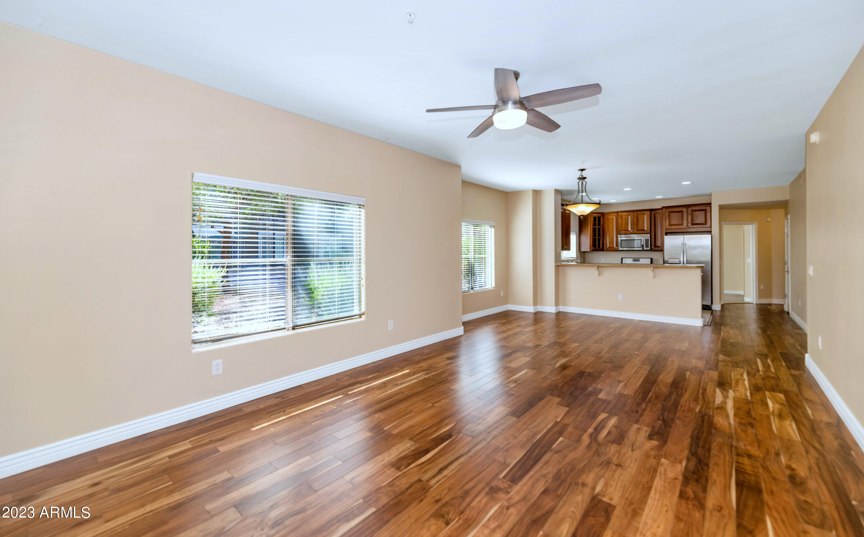5450 E DEER VALLEY Drive, 1018