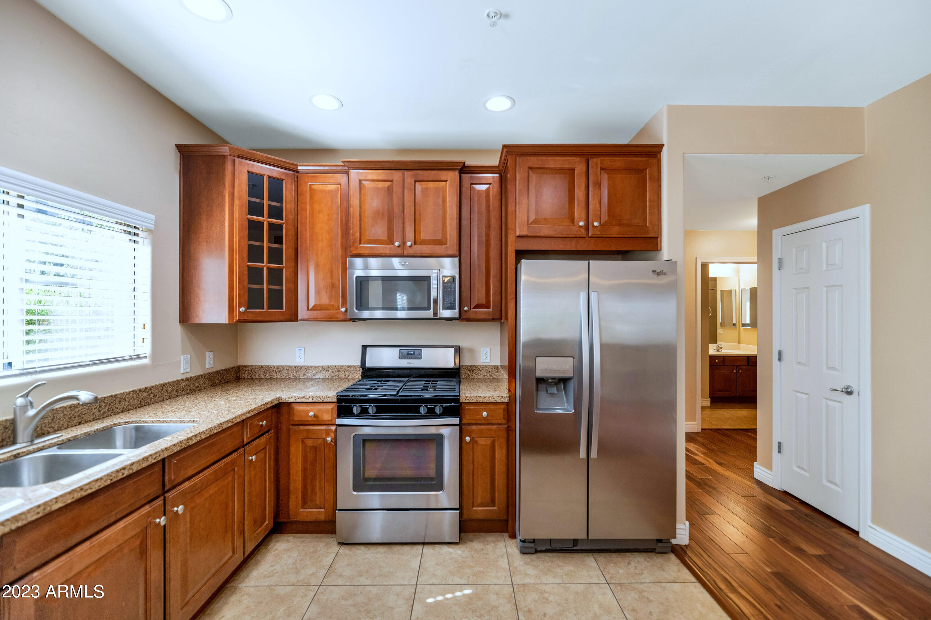 5450 E DEER VALLEY Drive, 1018