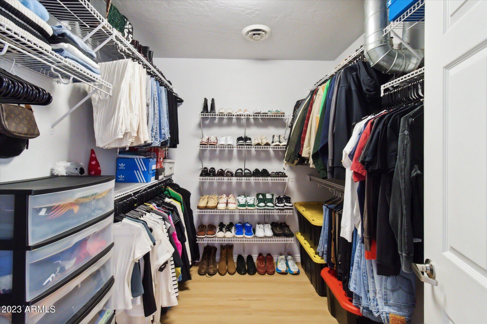 424 S 2ND Street, 208