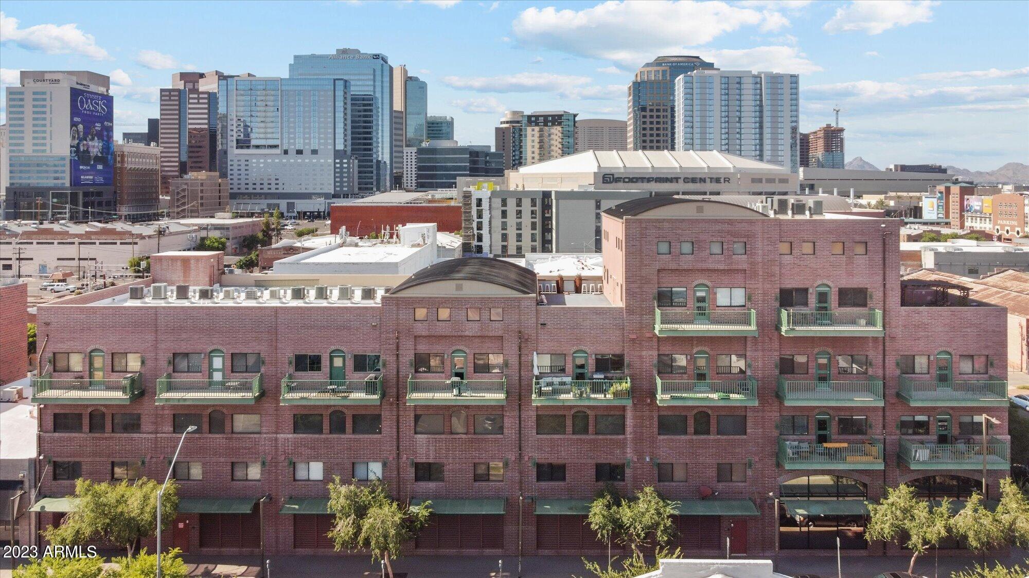 424 S 2ND Street, 208