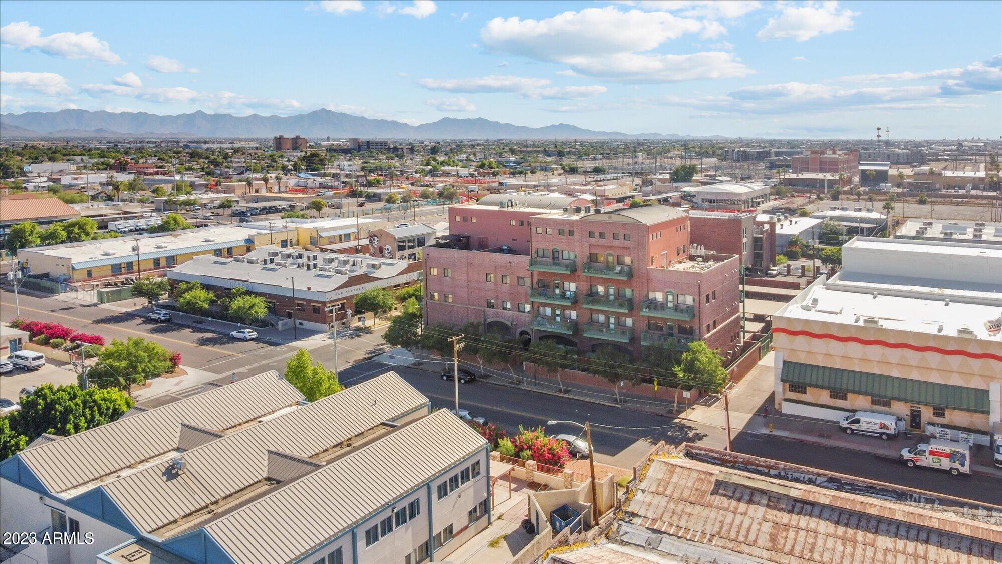 424 S 2ND Street, 208