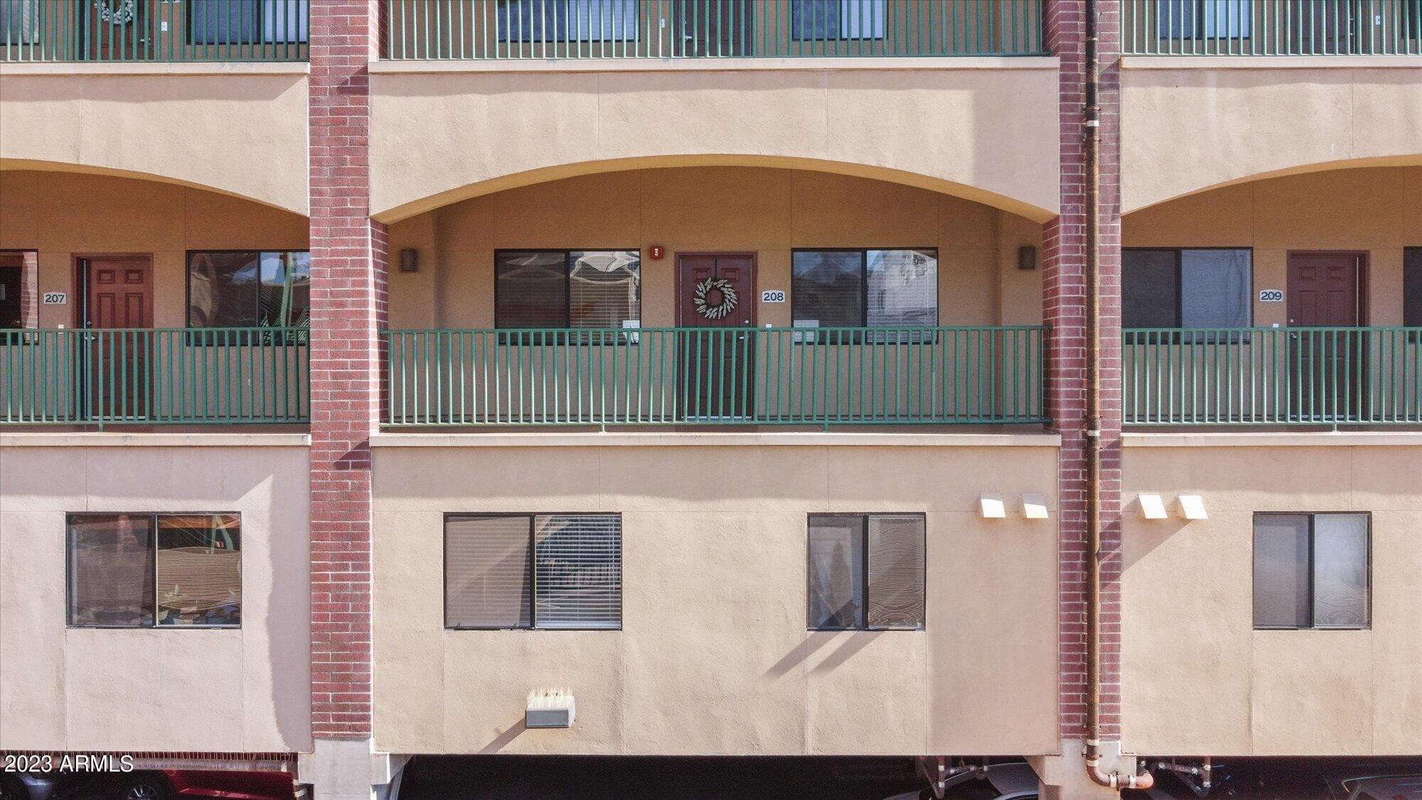 424 S 2ND Street, 208