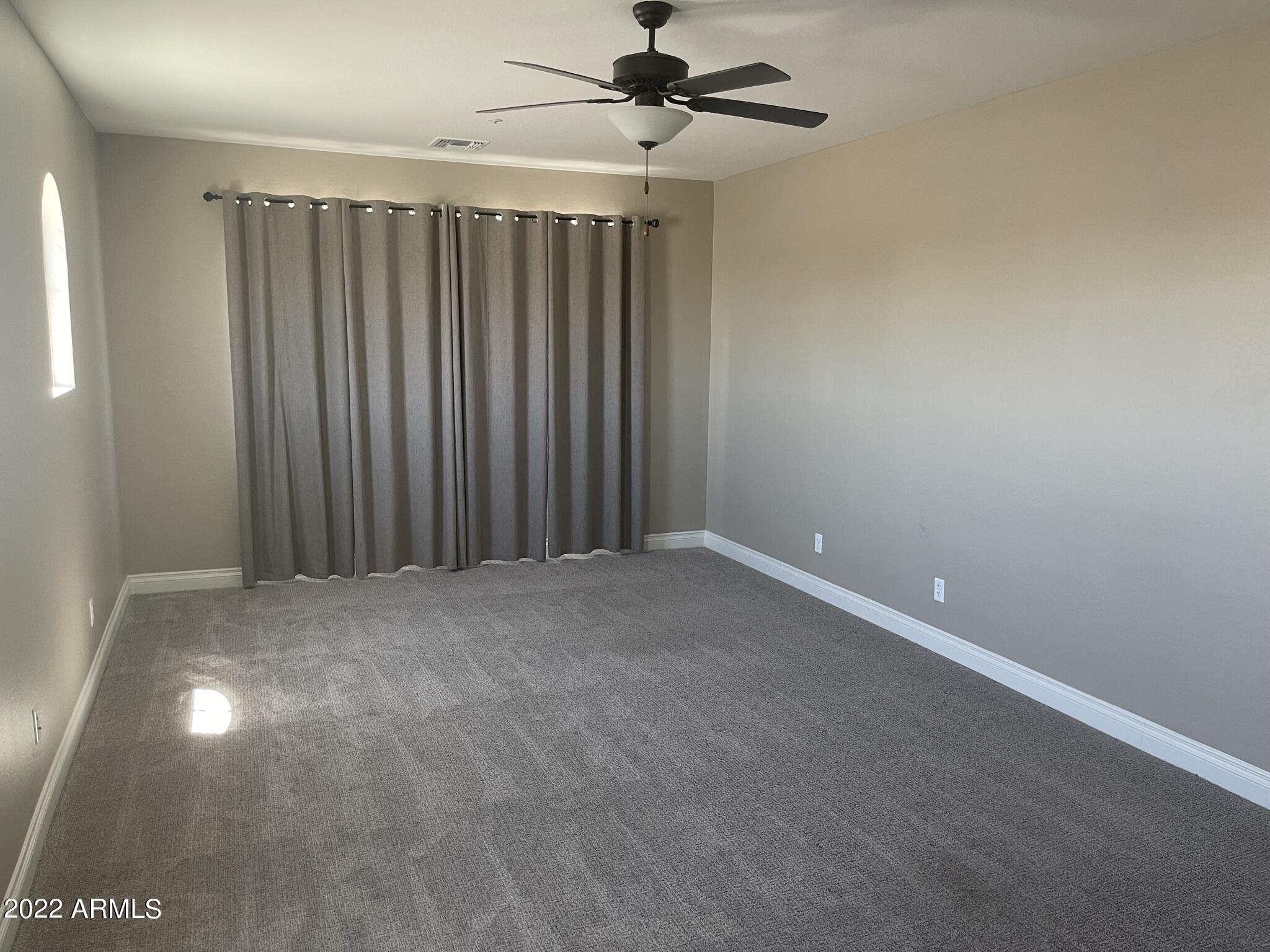 2462 E LOVEBIRD Lane