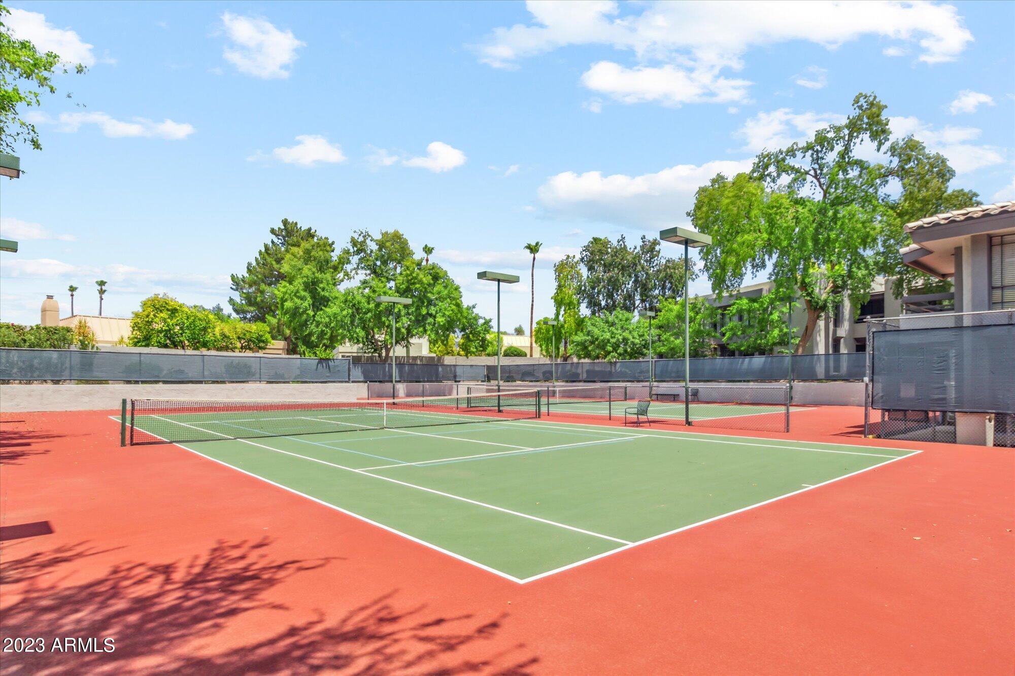 5205 N 24TH Street, 206