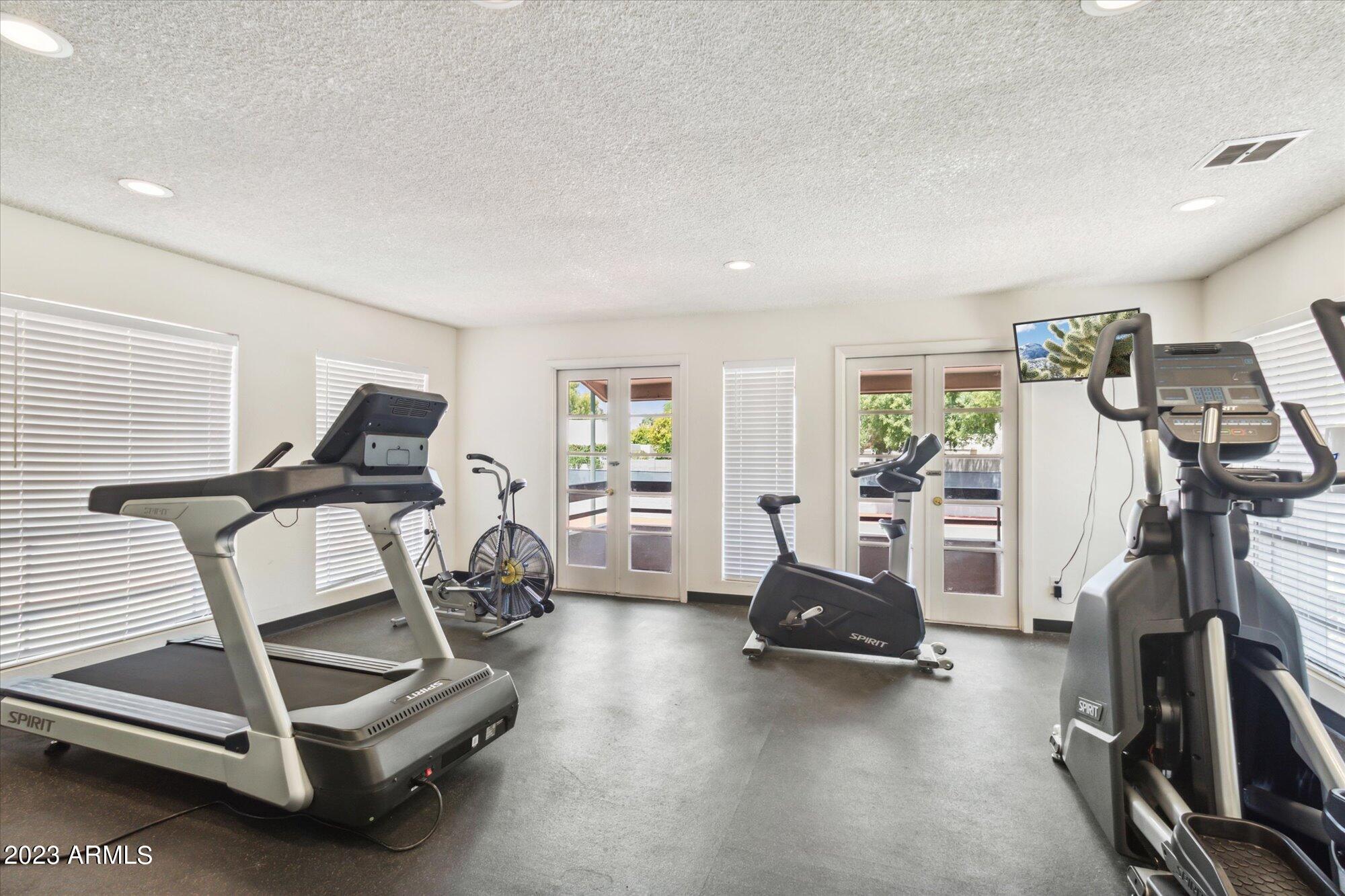 5205 N 24TH Street, 206