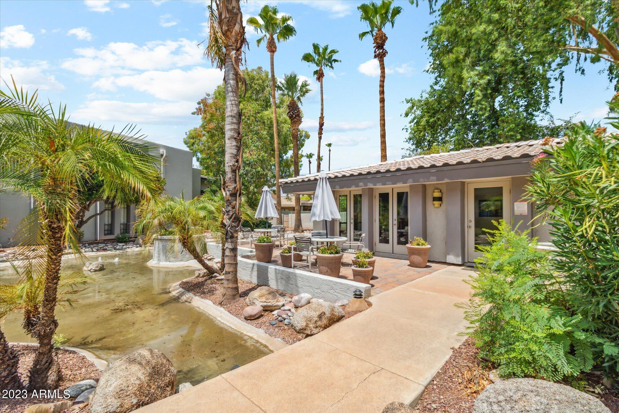 5205 N 24TH Street, 206