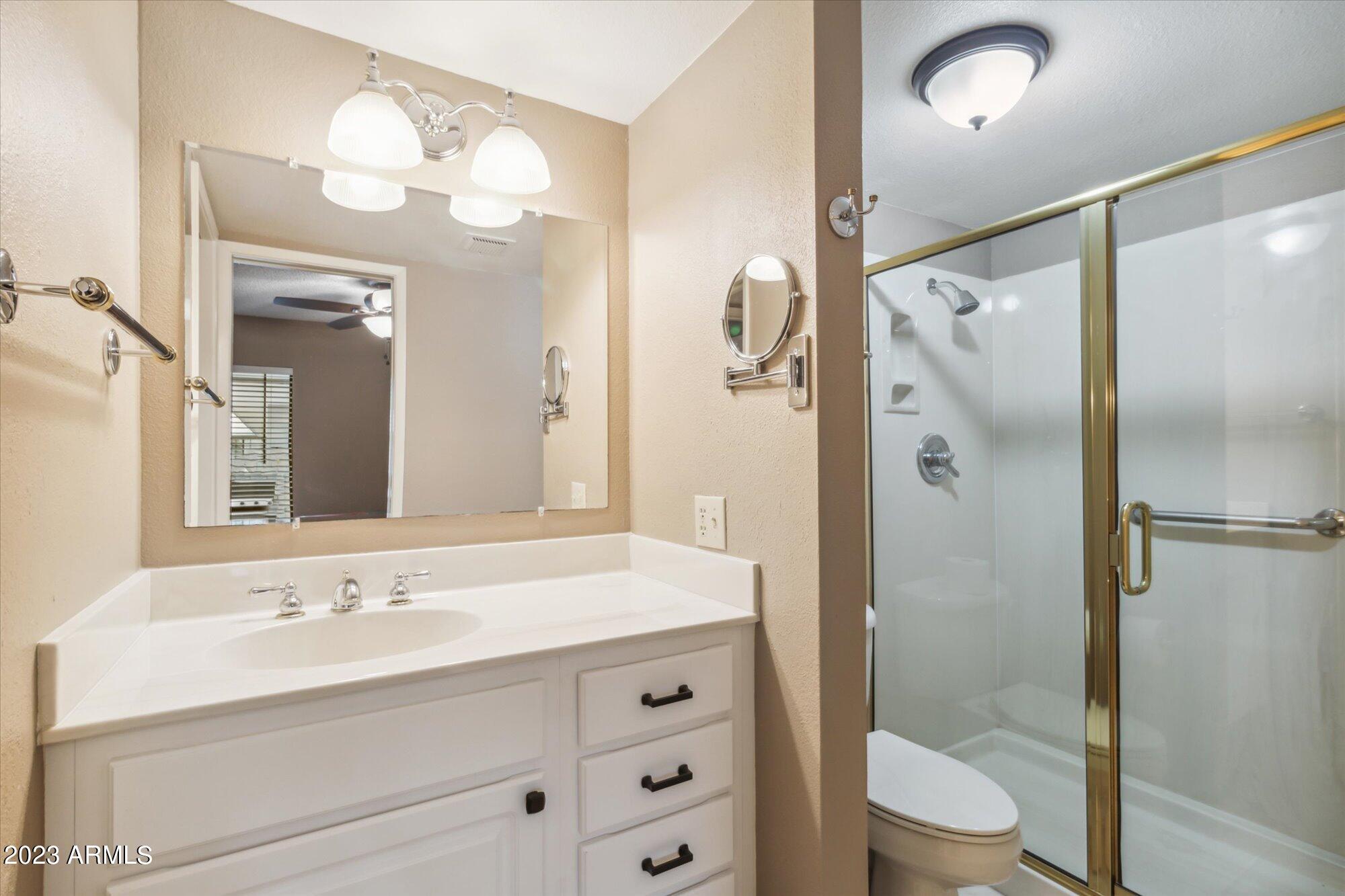 5205 N 24TH Street, 206