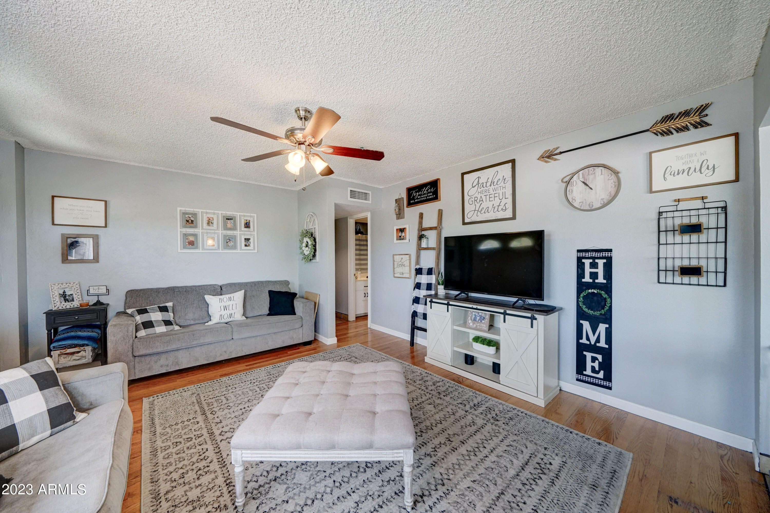 1309 E ECHO Lane