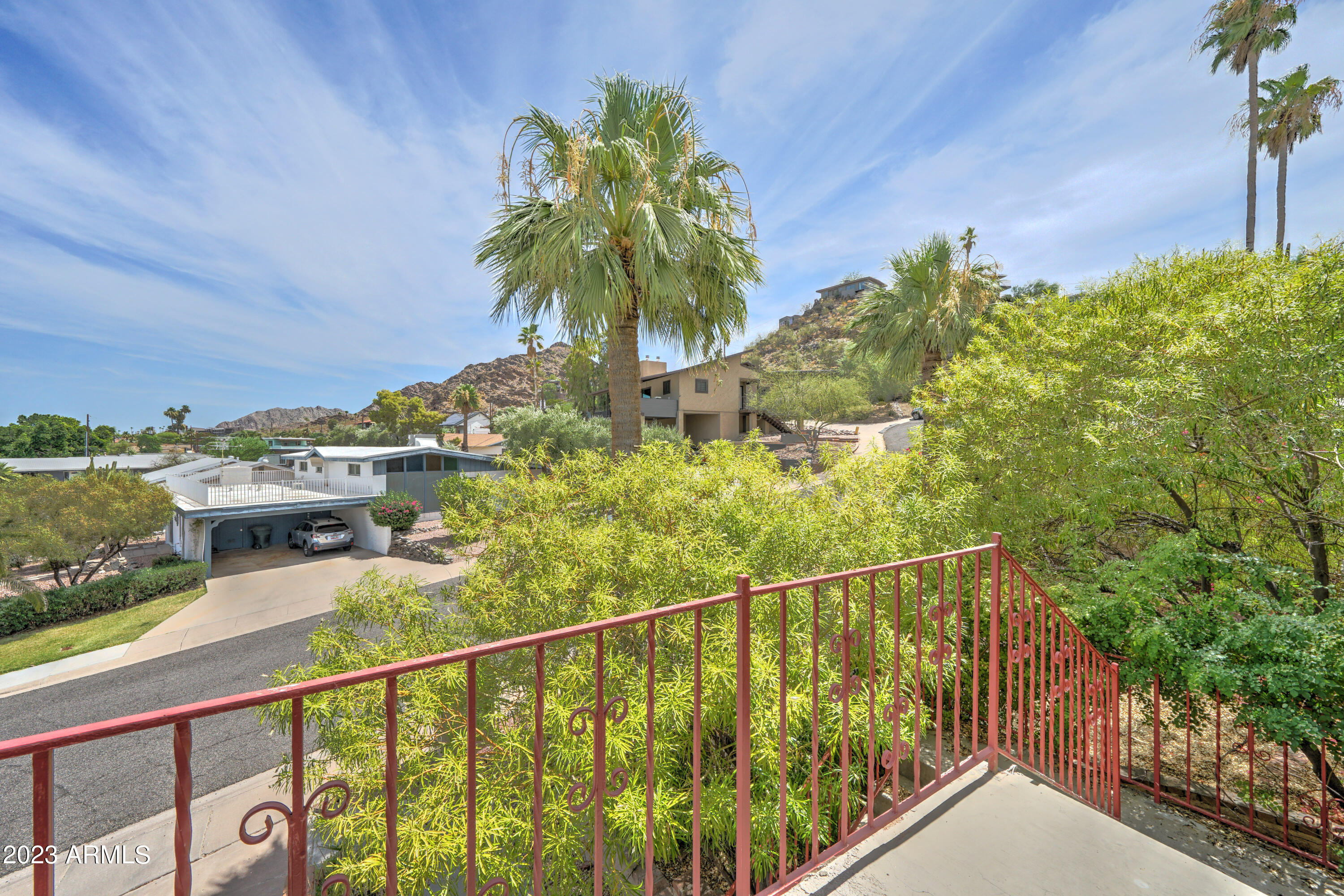 1309 E ECHO Lane