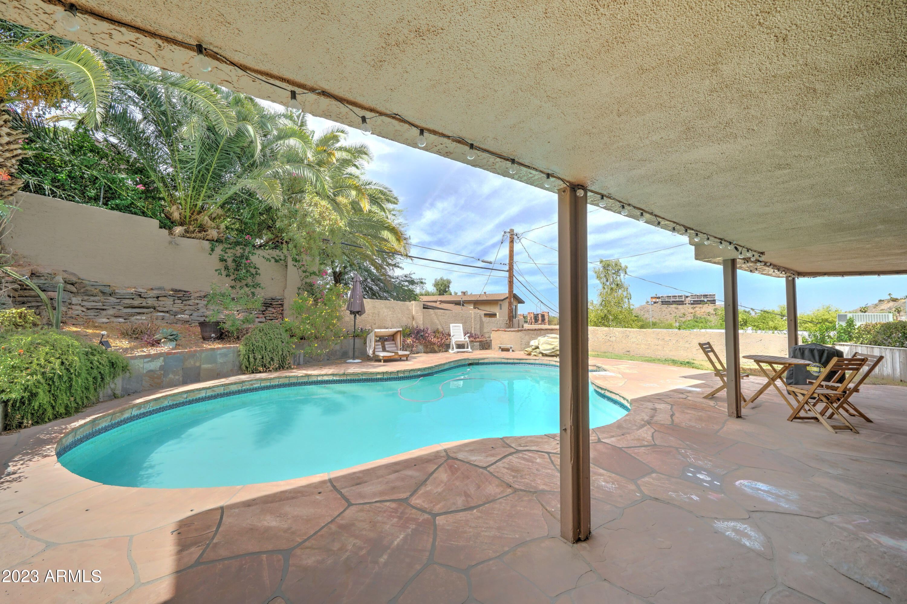 1309 E ECHO Lane