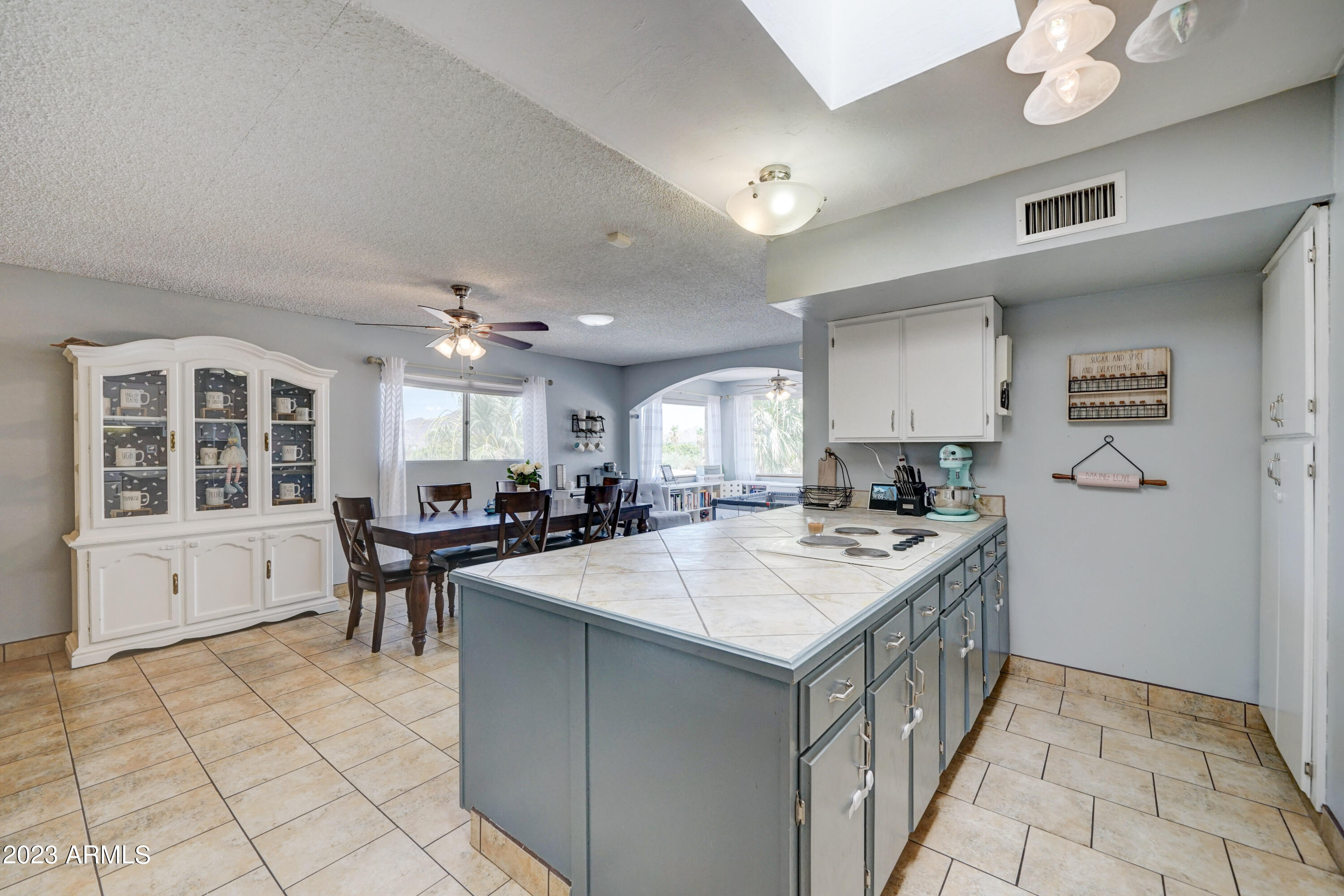 1309 E ECHO Lane