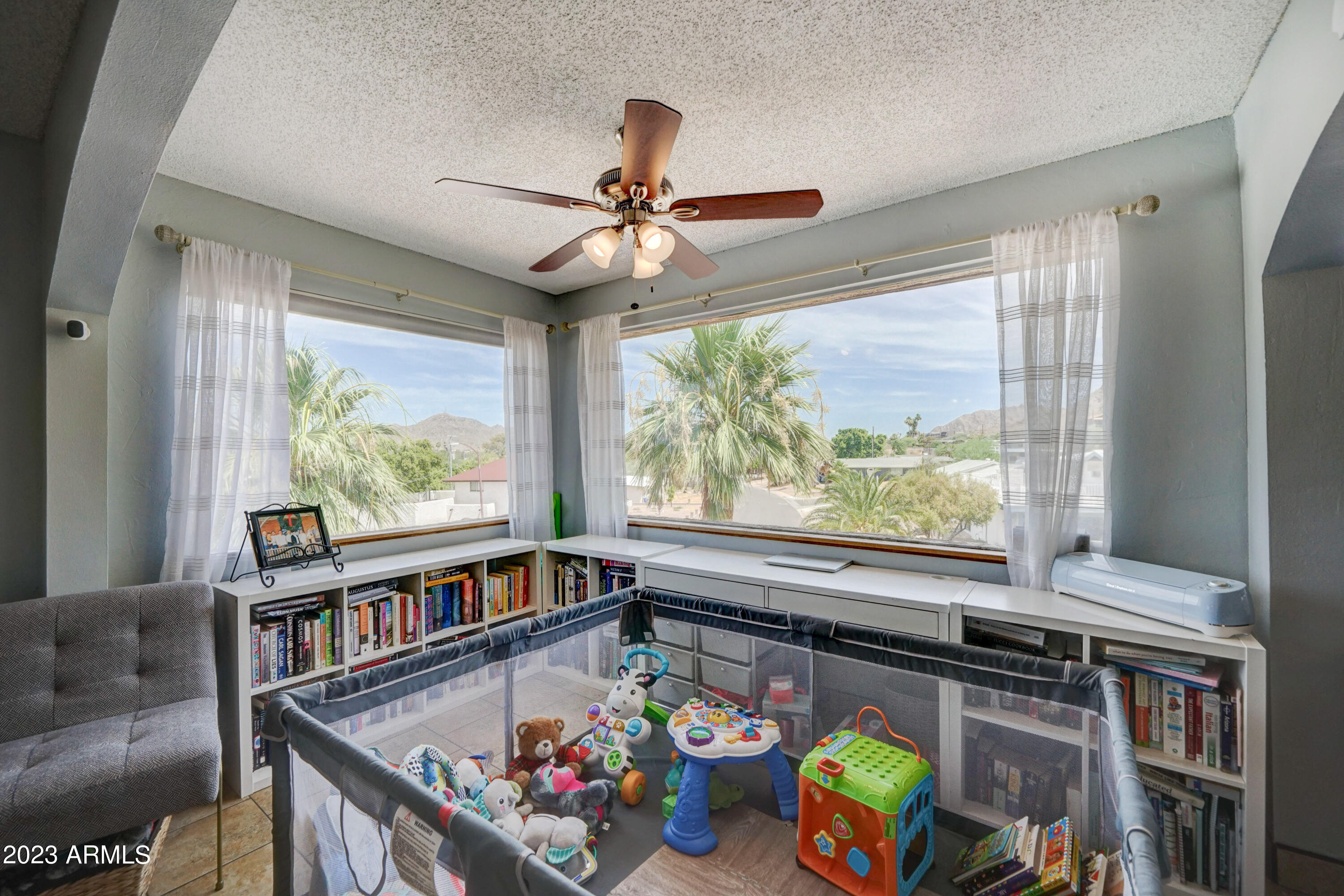 1309 E ECHO Lane