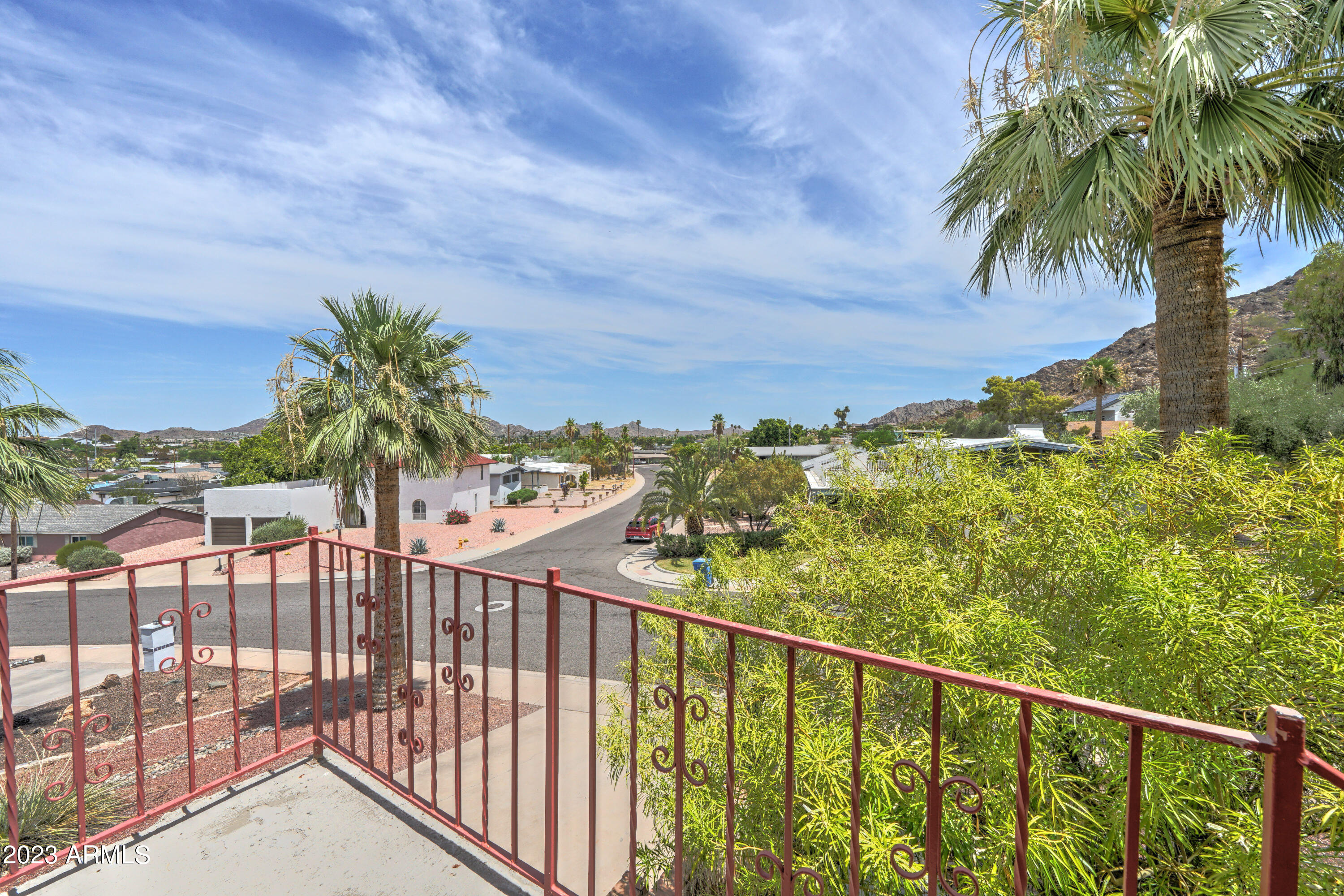 1309 E ECHO Lane