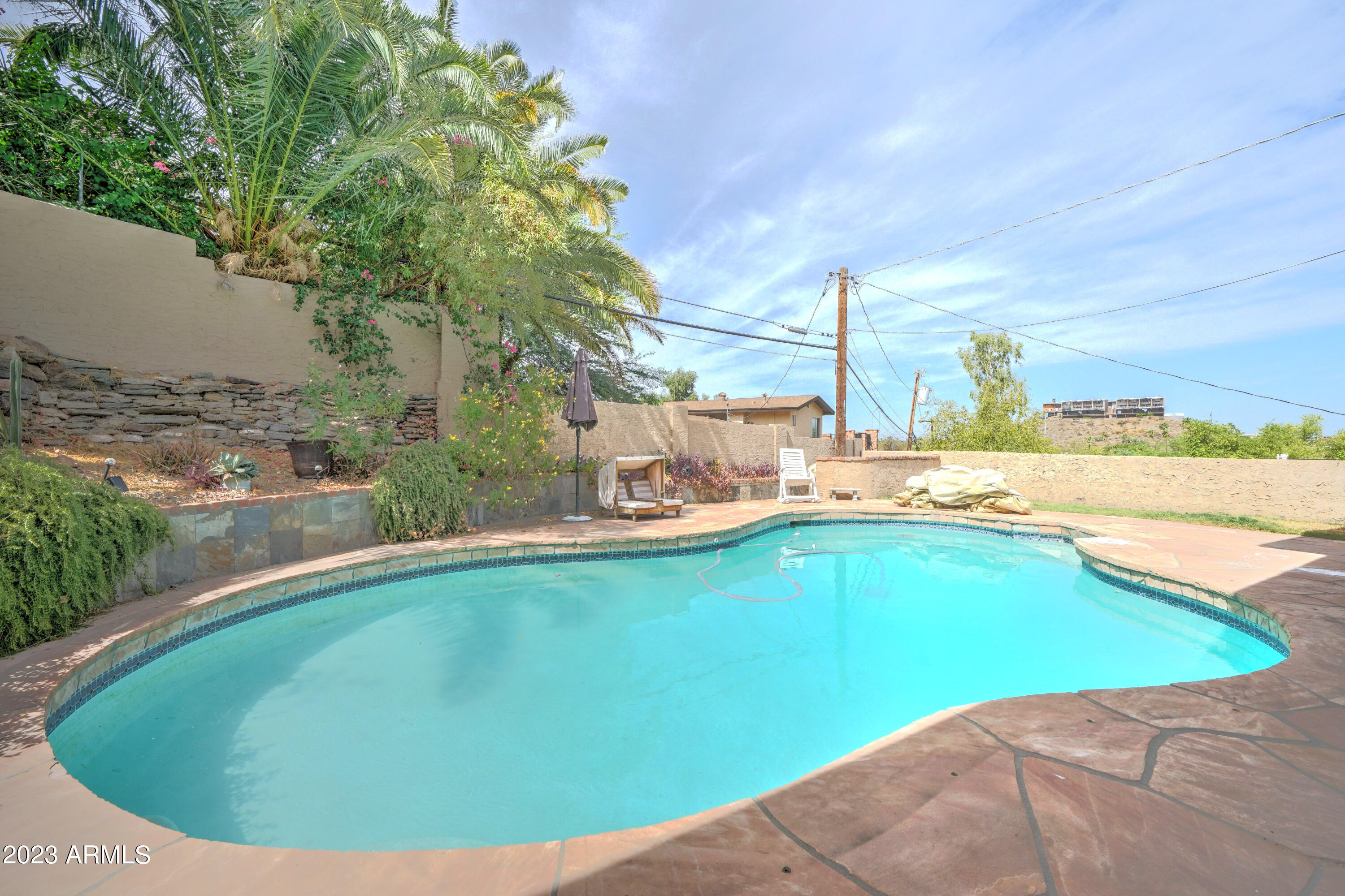 1309 E ECHO Lane