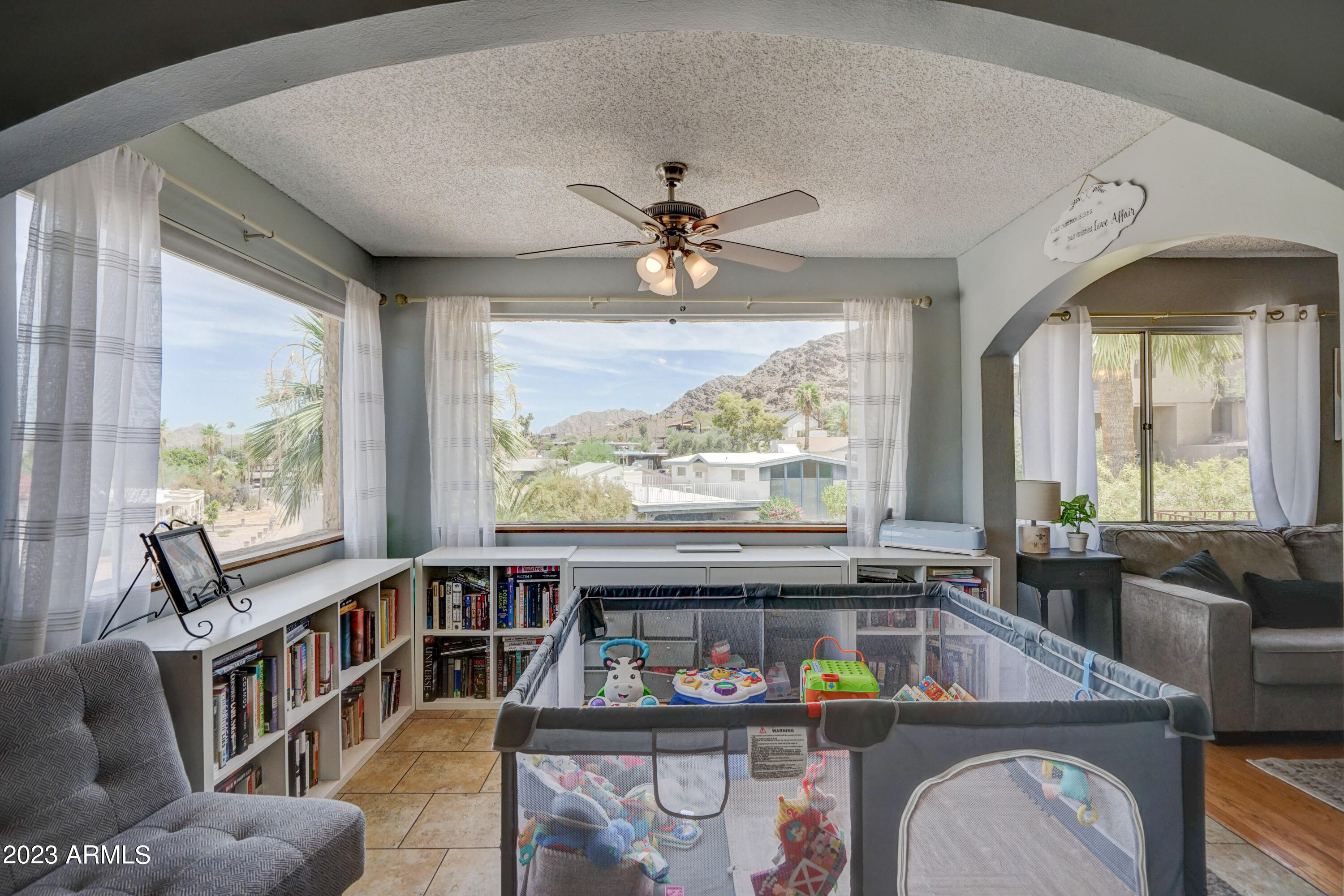 1309 E ECHO Lane