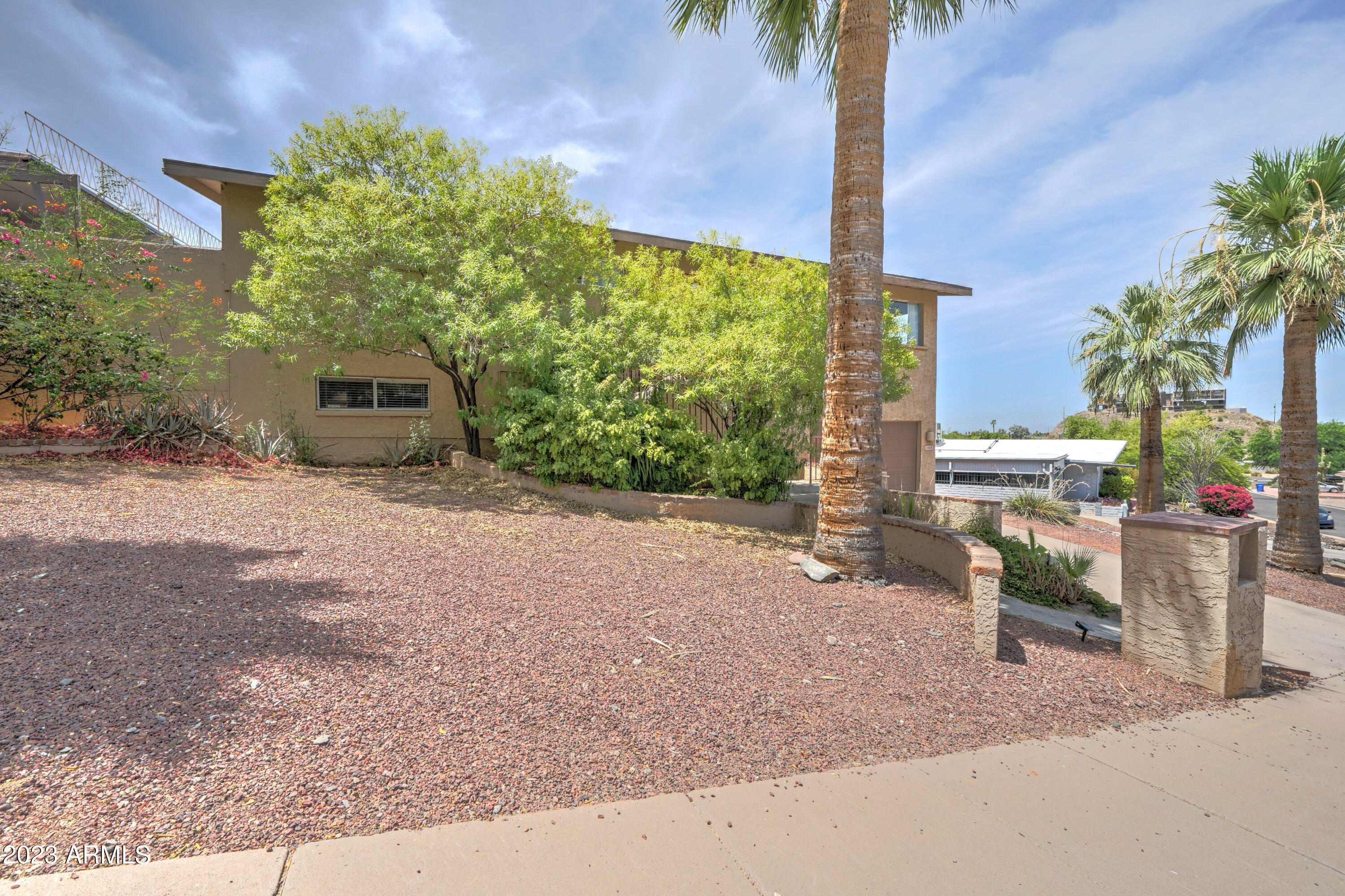 1309 E ECHO Lane