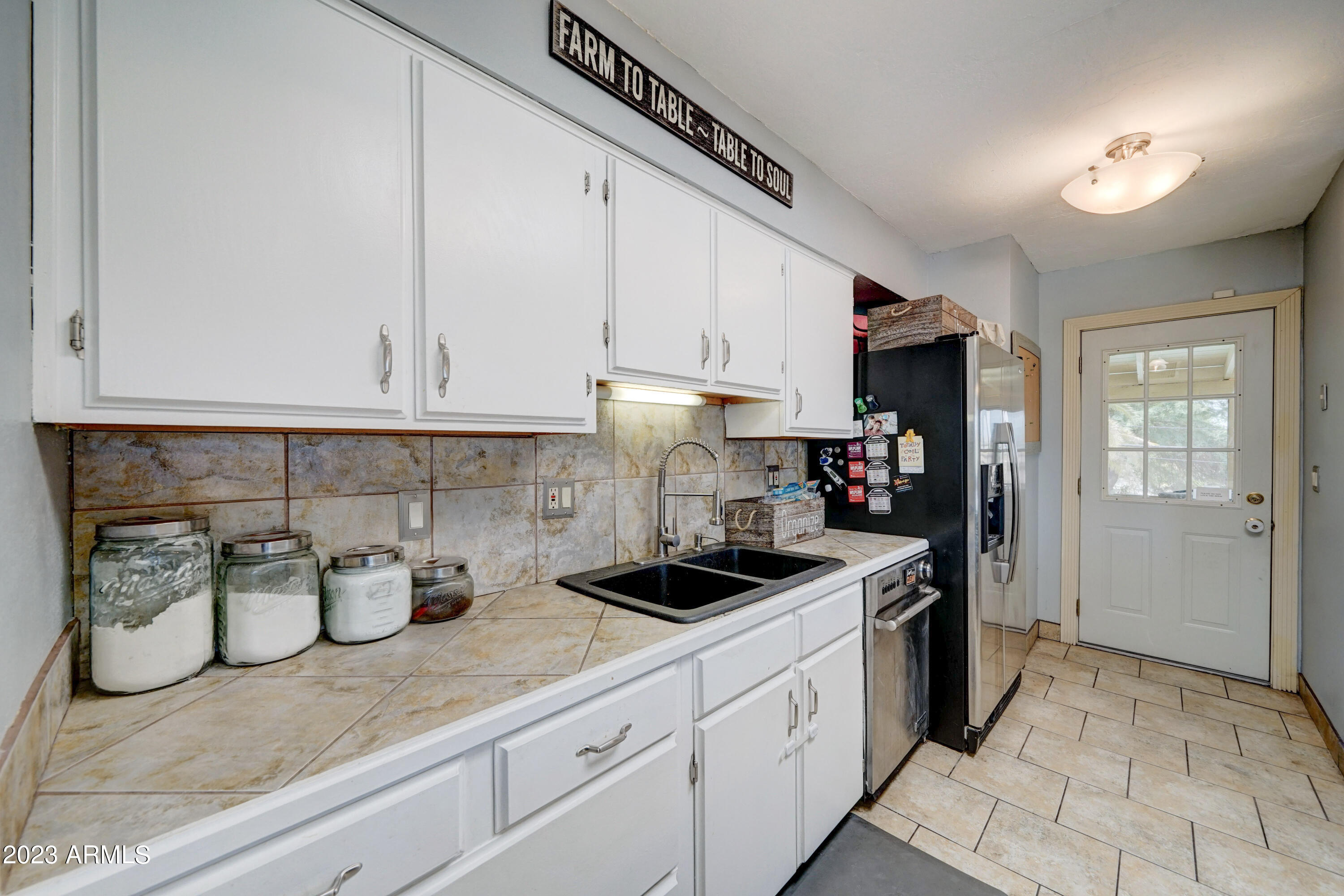 1309 E ECHO Lane