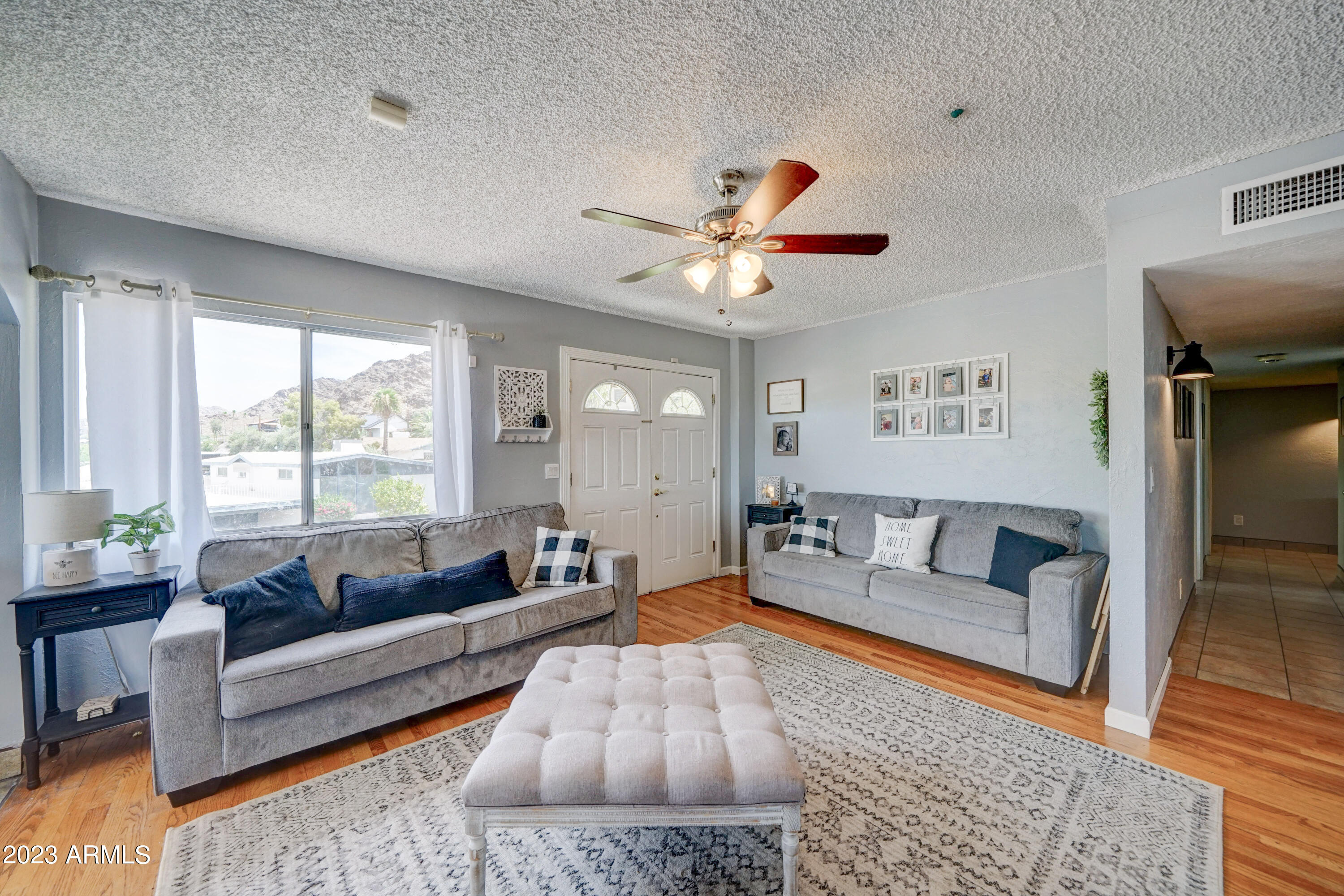 1309 E ECHO Lane