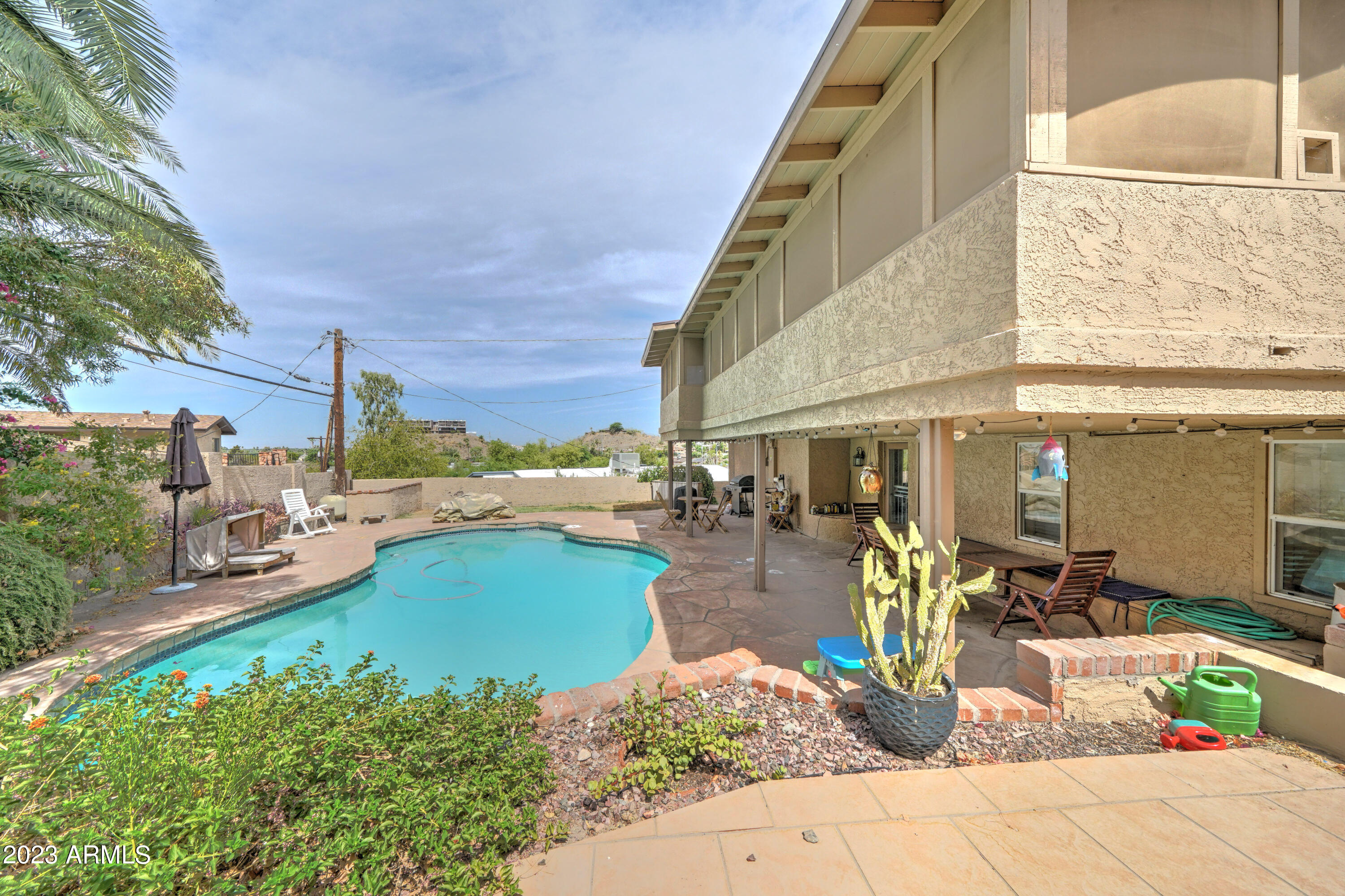 1309 E ECHO Lane