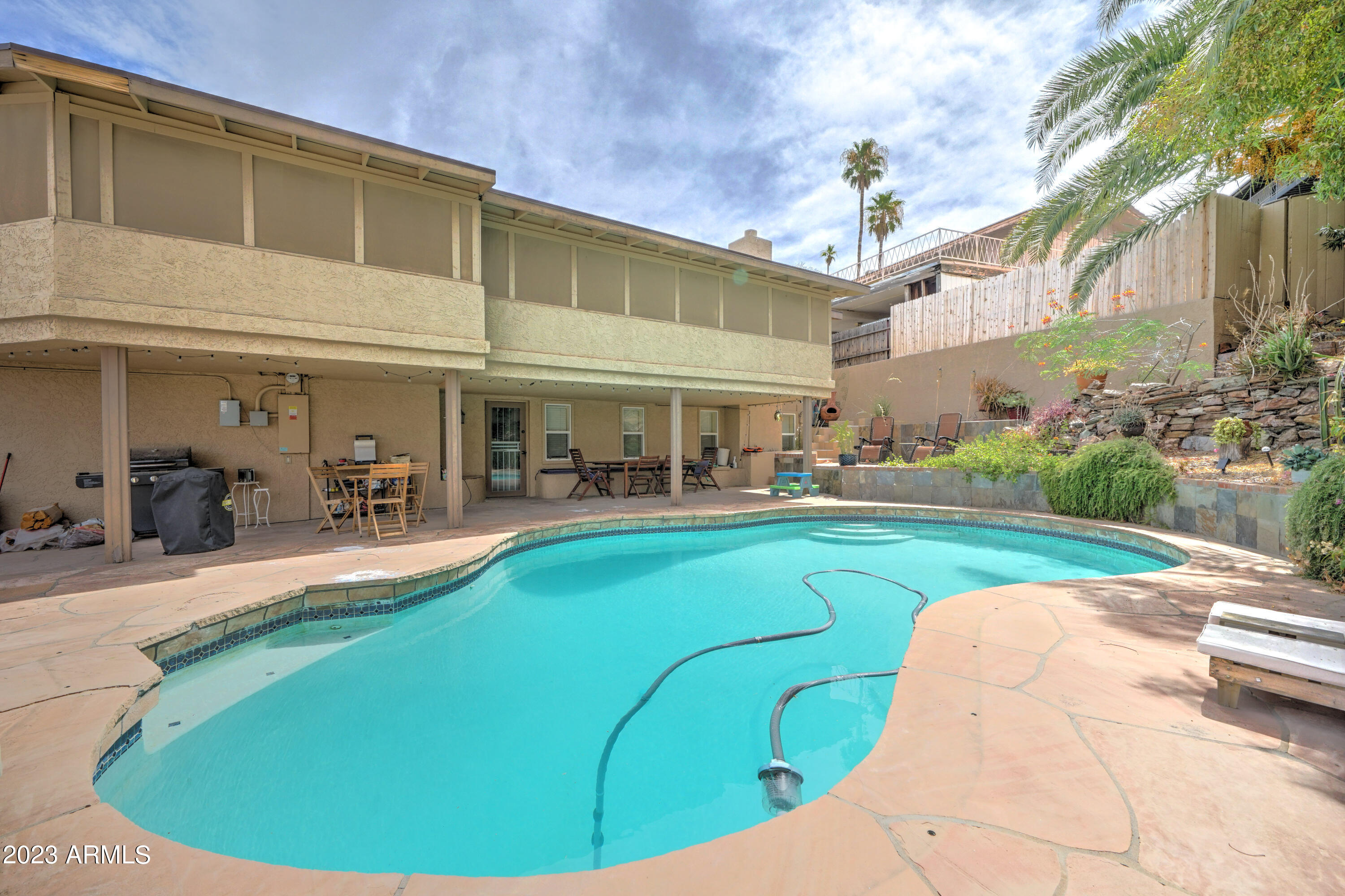 1309 E ECHO Lane