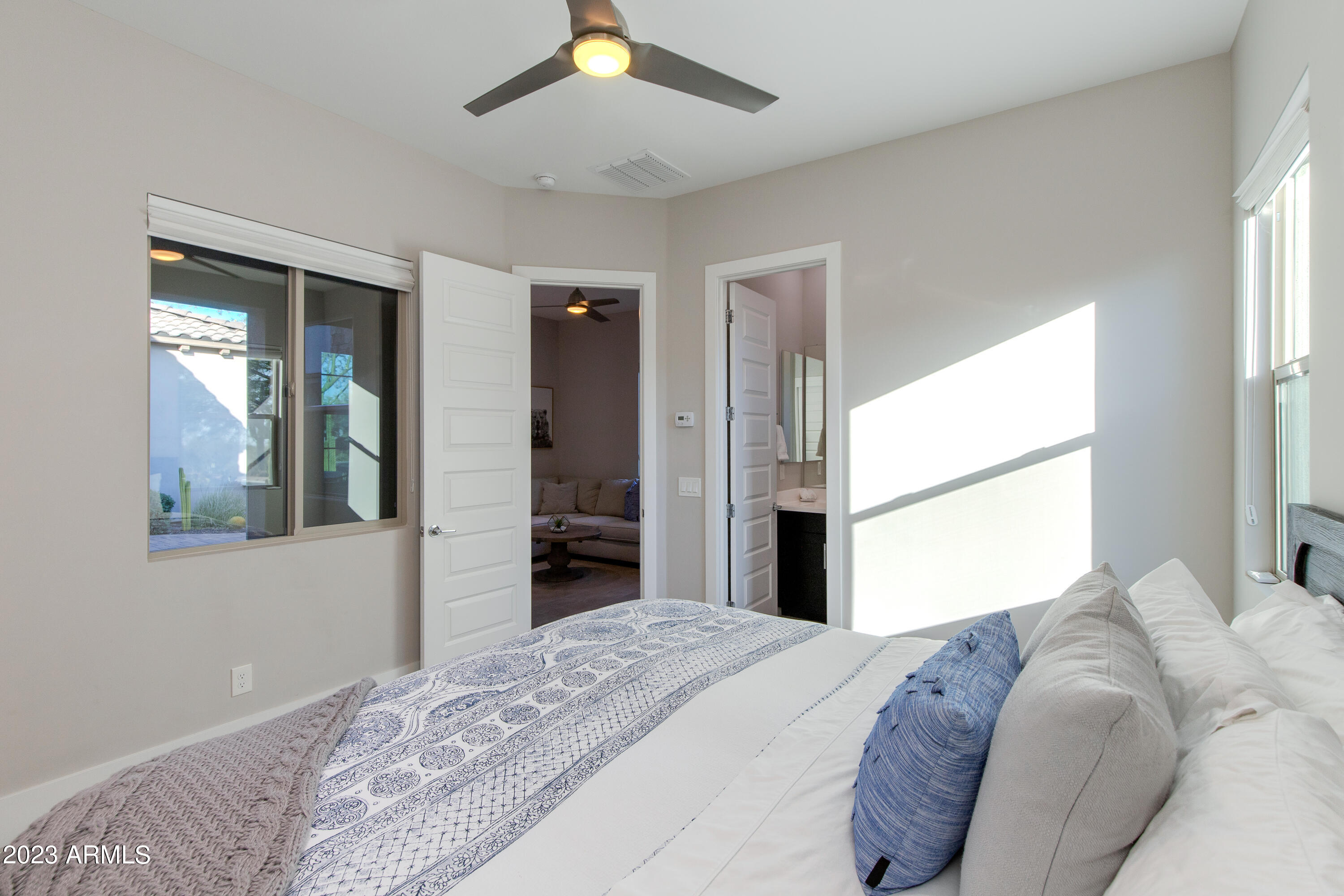 6016 E Thunder Hawk Road