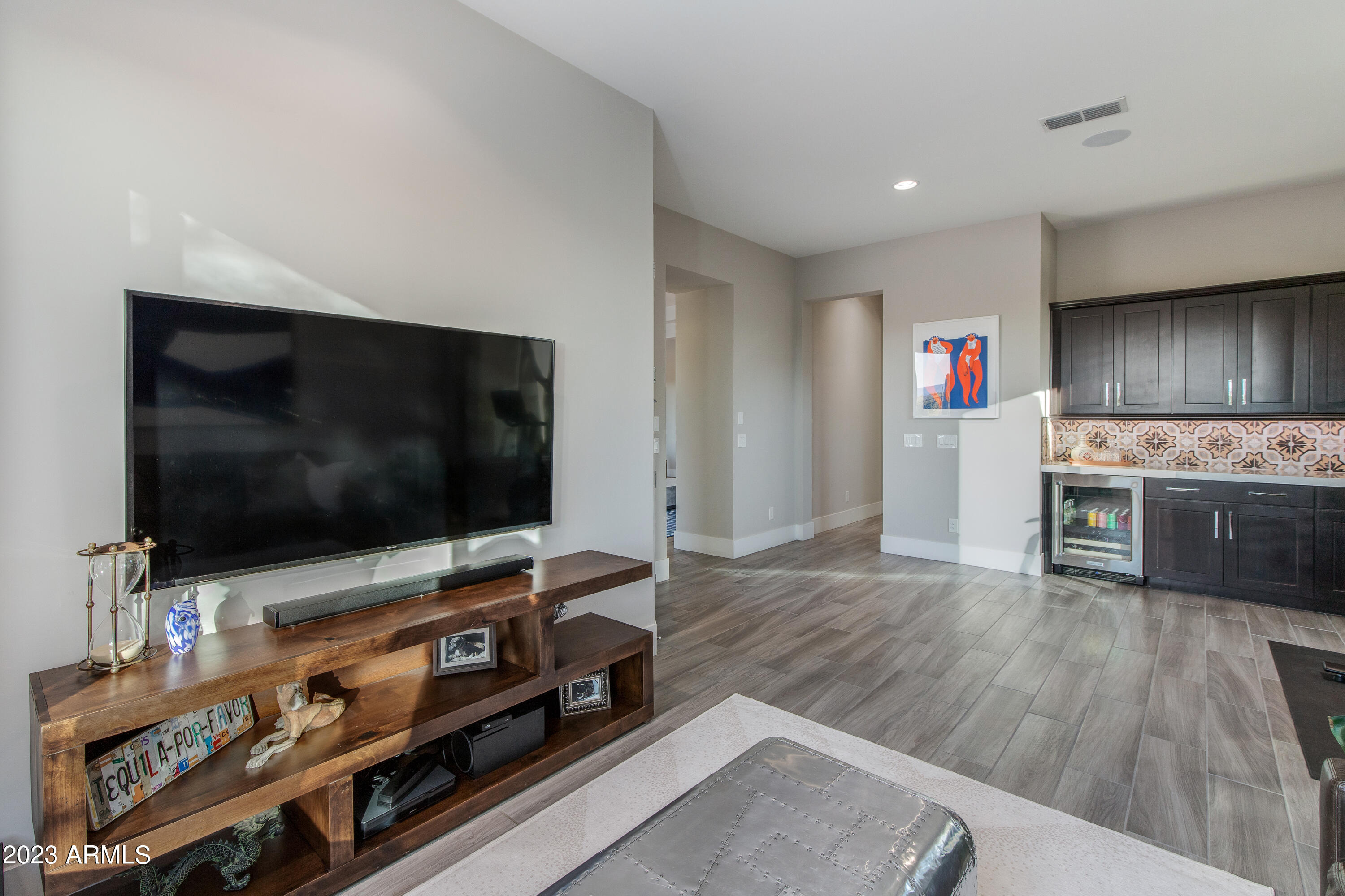 6016 E Thunder Hawk Road