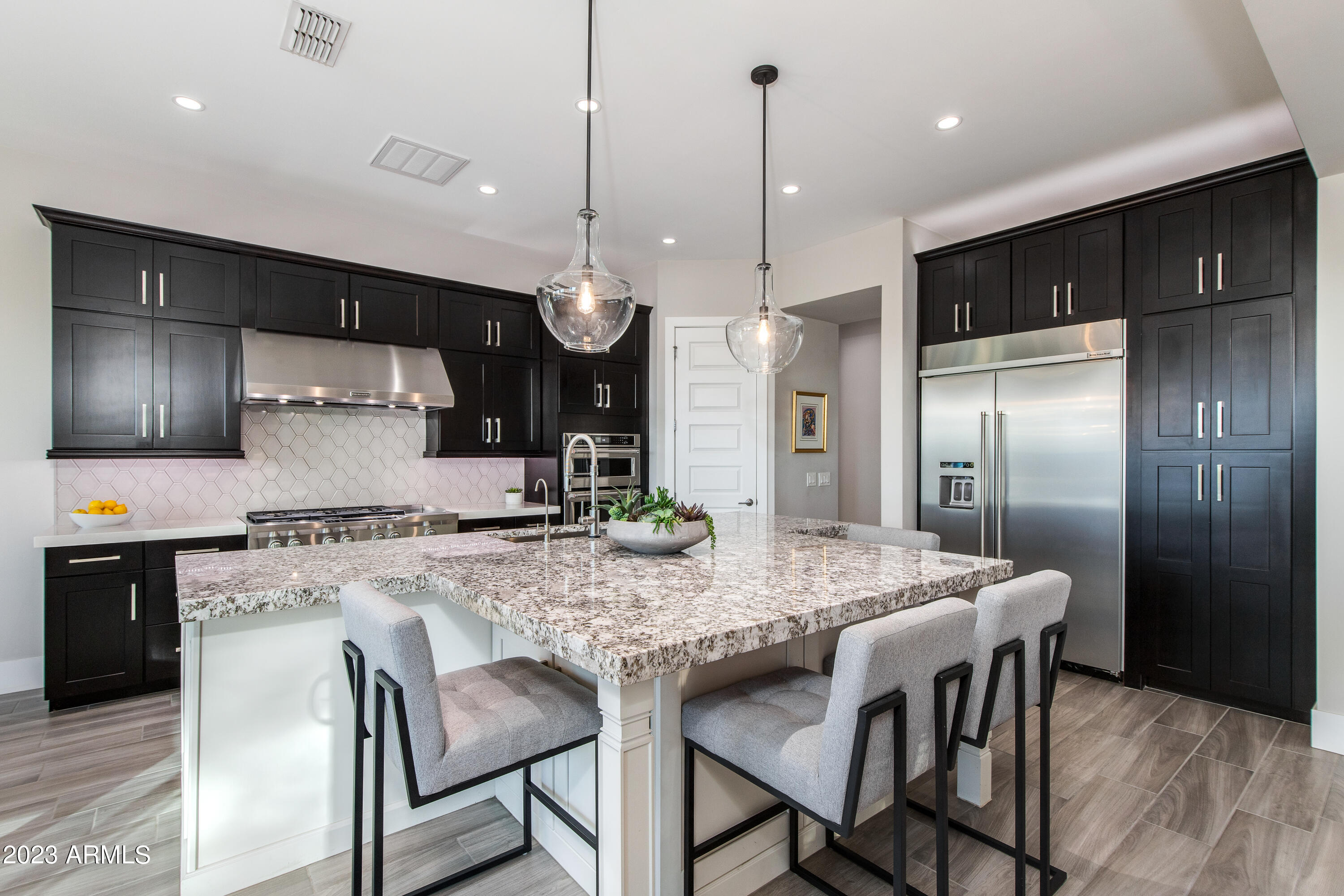 6016 E Thunder Hawk Road