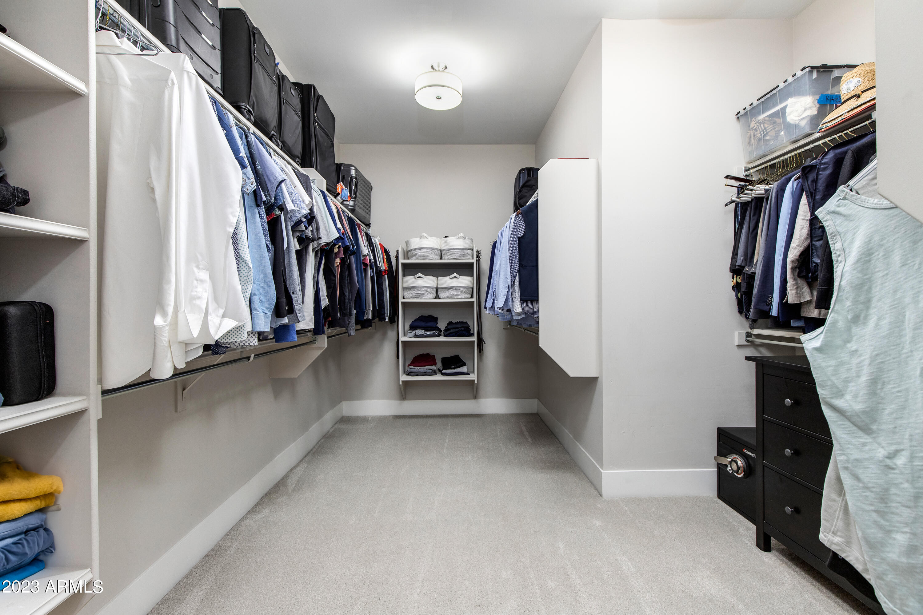 6016 E Thunder Hawk Road