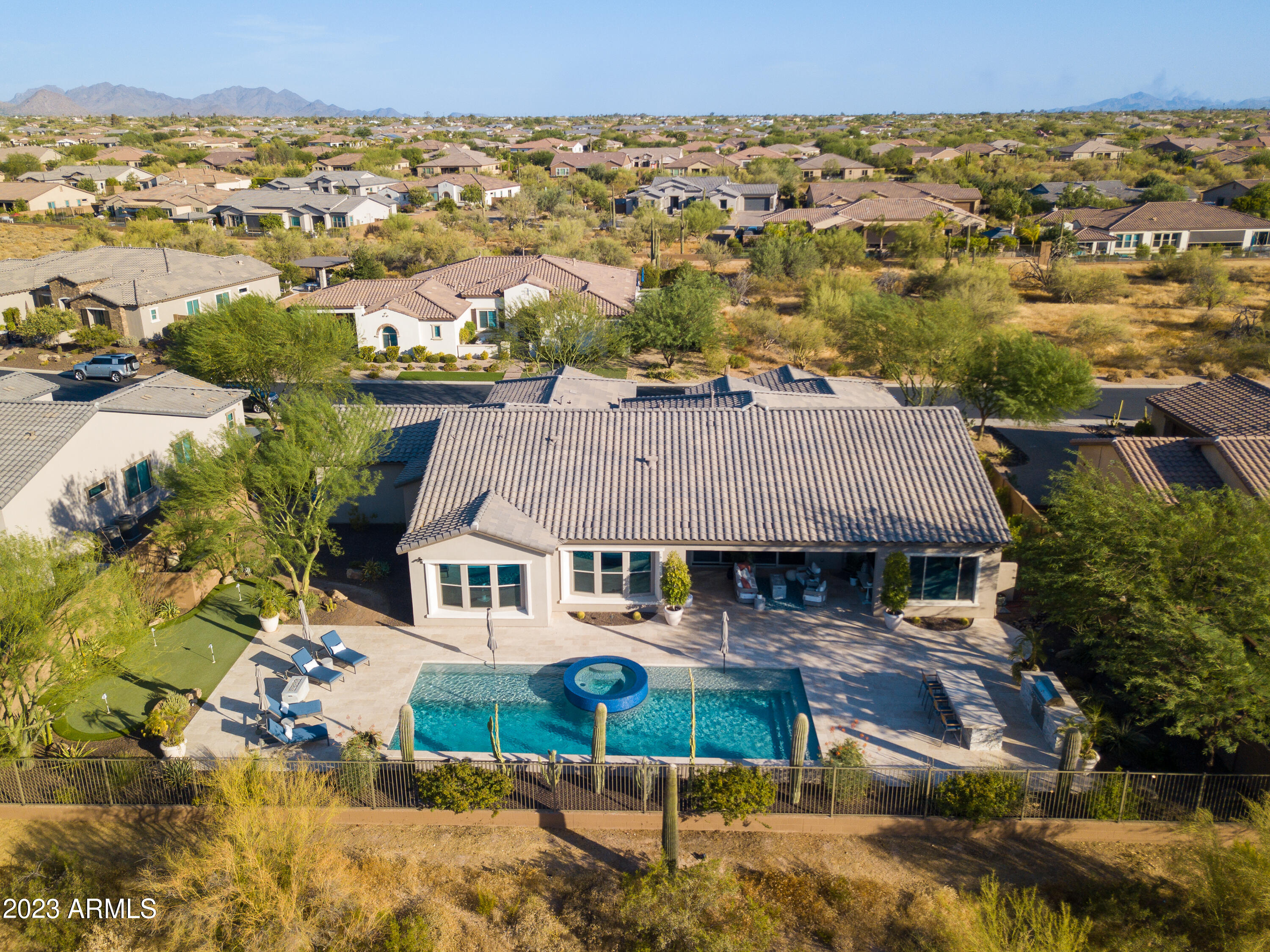 6016 E Thunder Hawk Road