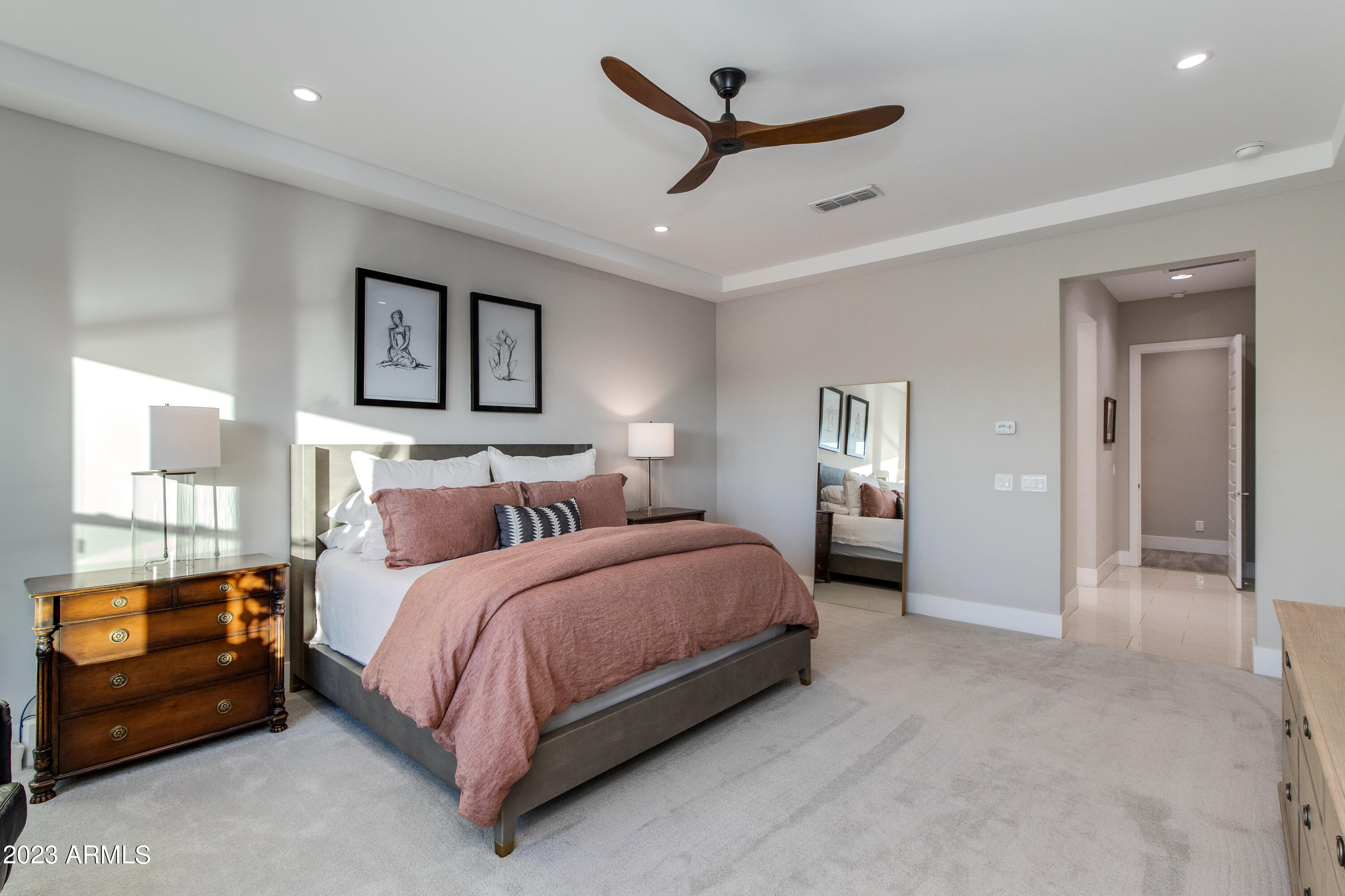 6016 E Thunder Hawk Road