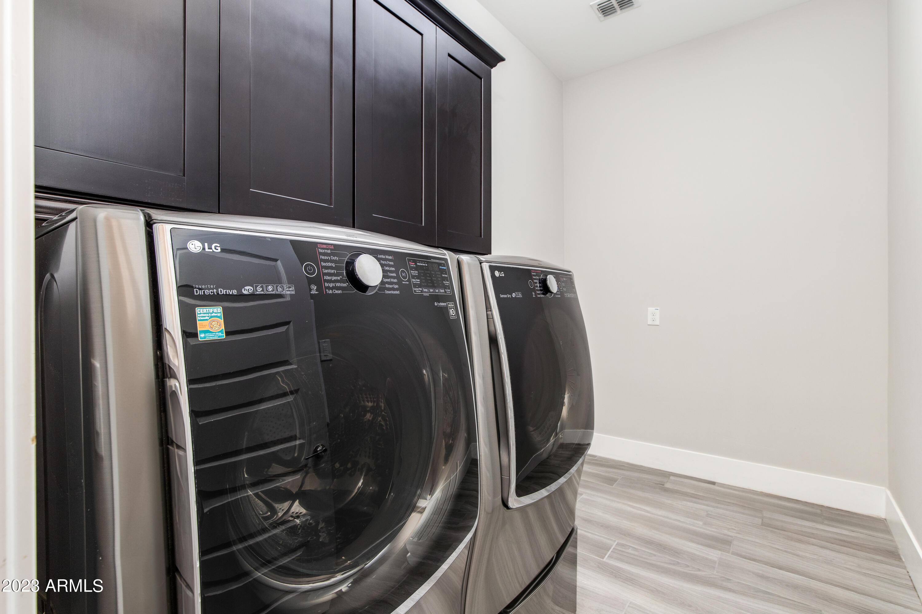 6016 E Thunder Hawk Road