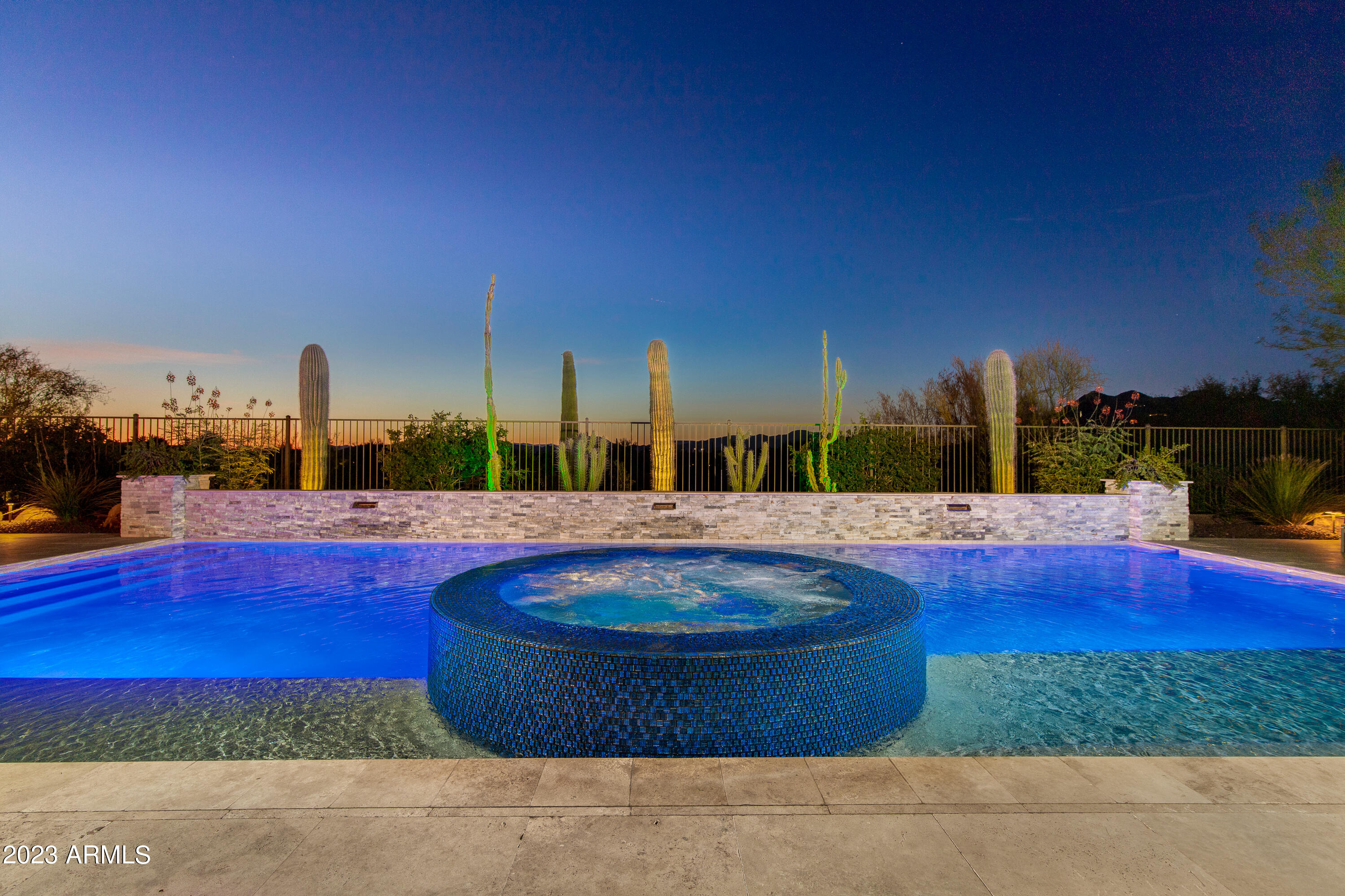 6016 E Thunder Hawk Road