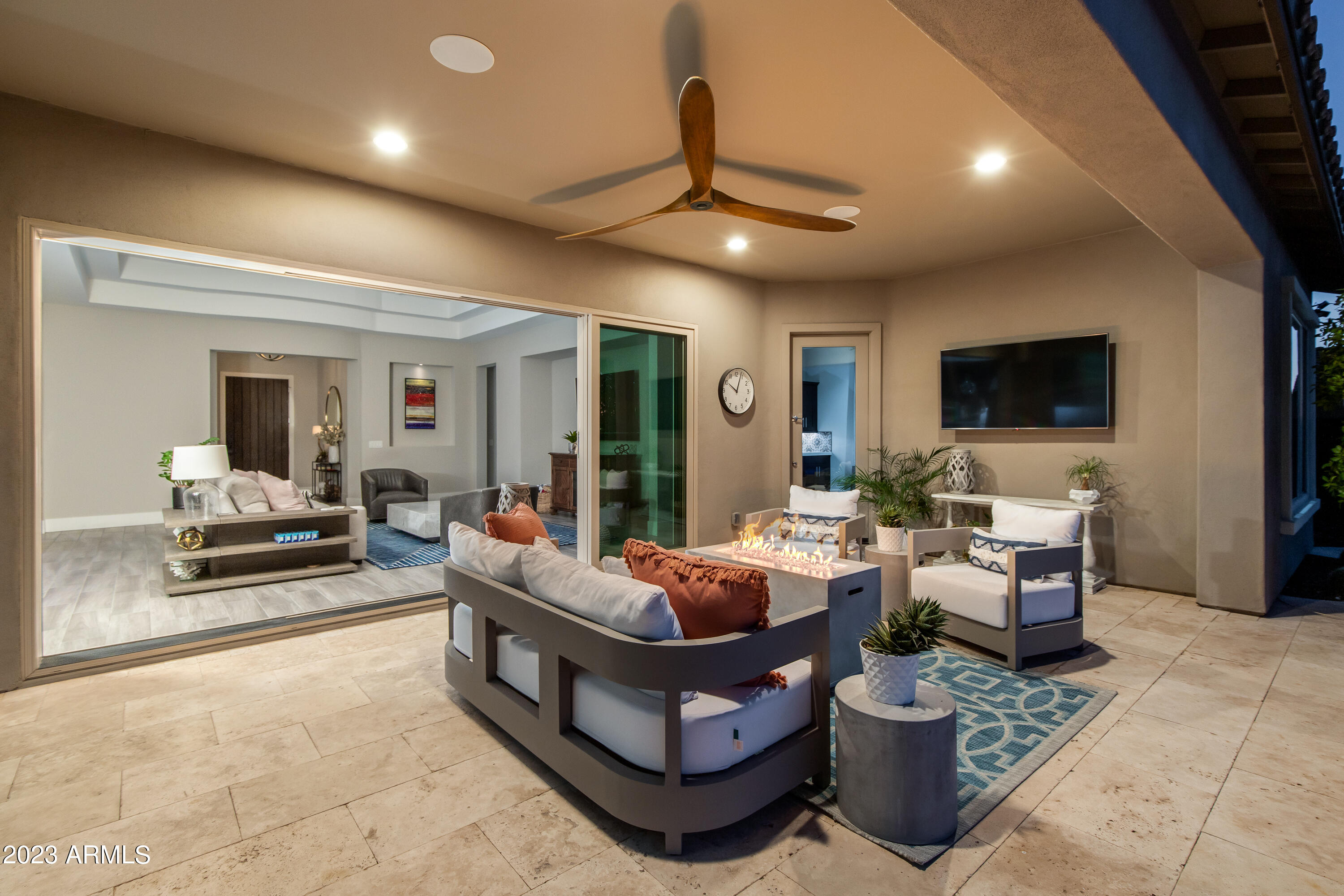 6016 E Thunder Hawk Road