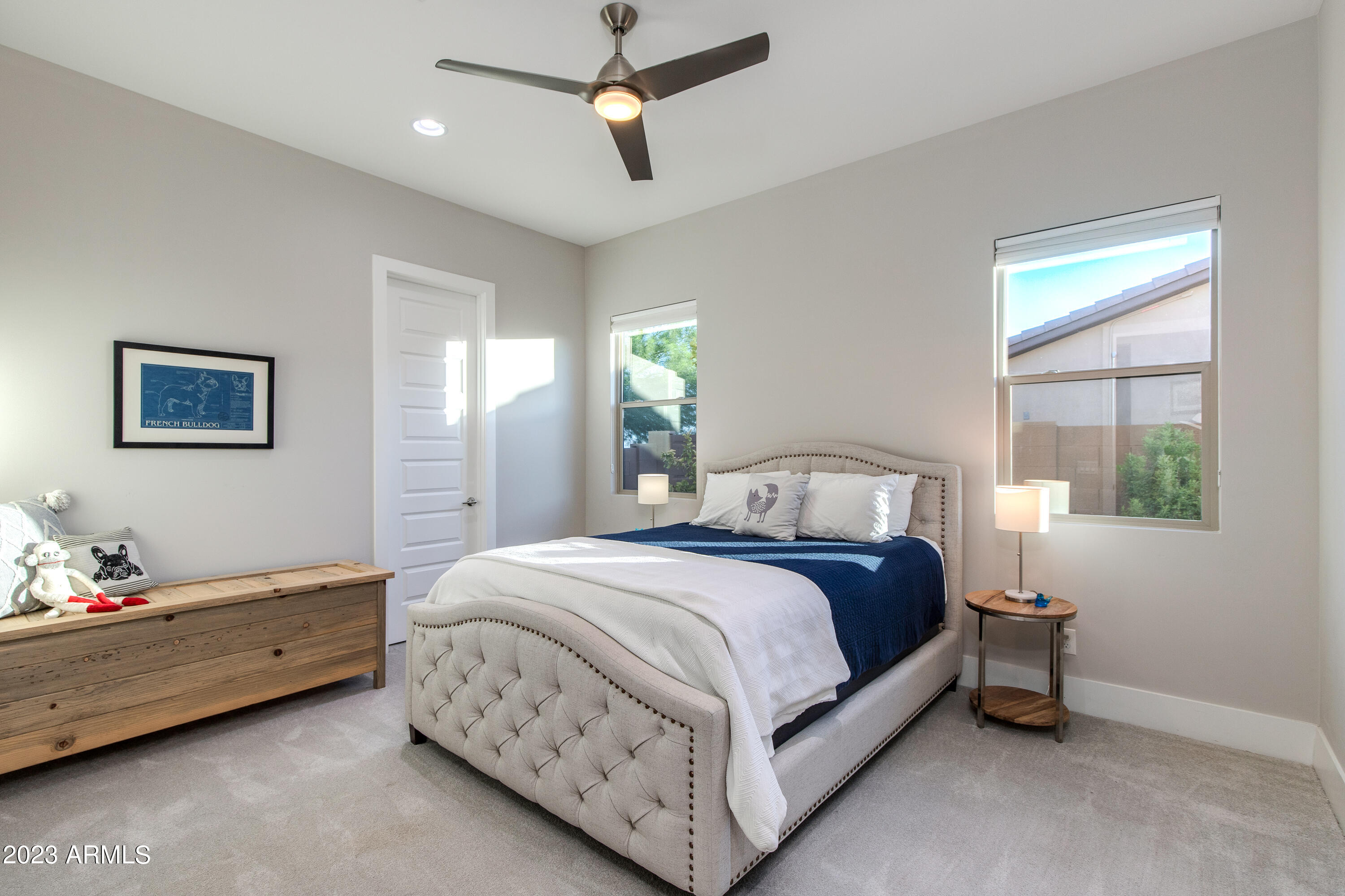 6016 E Thunder Hawk Road