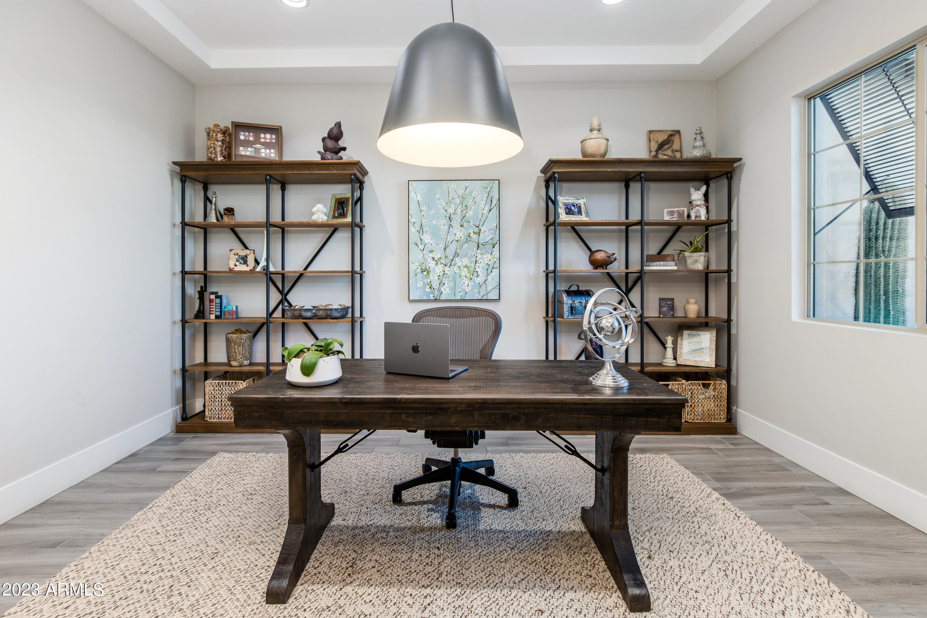 6016 E Thunder Hawk Road