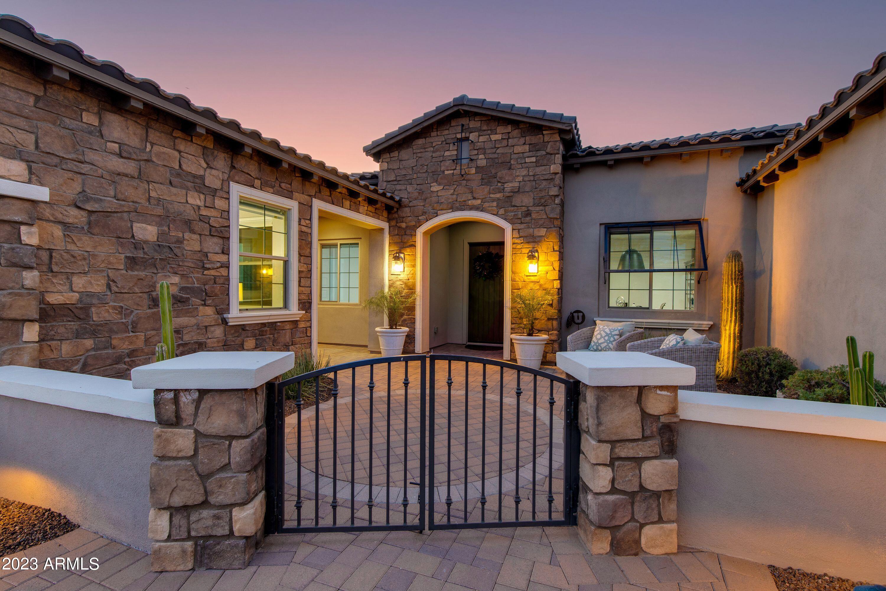 6016 E Thunder Hawk Road