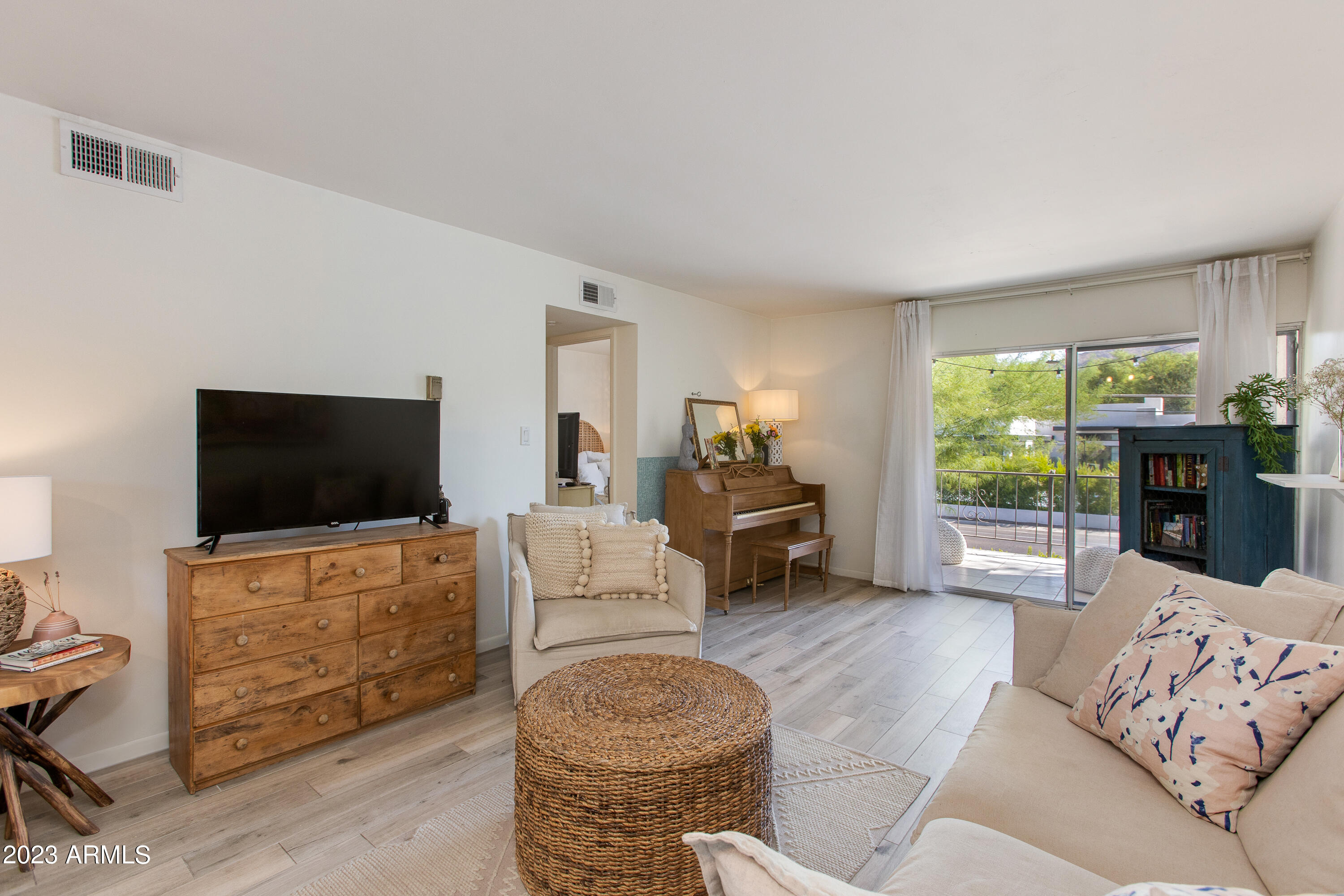 4727 E LAFAYETTE Boulevard, 227