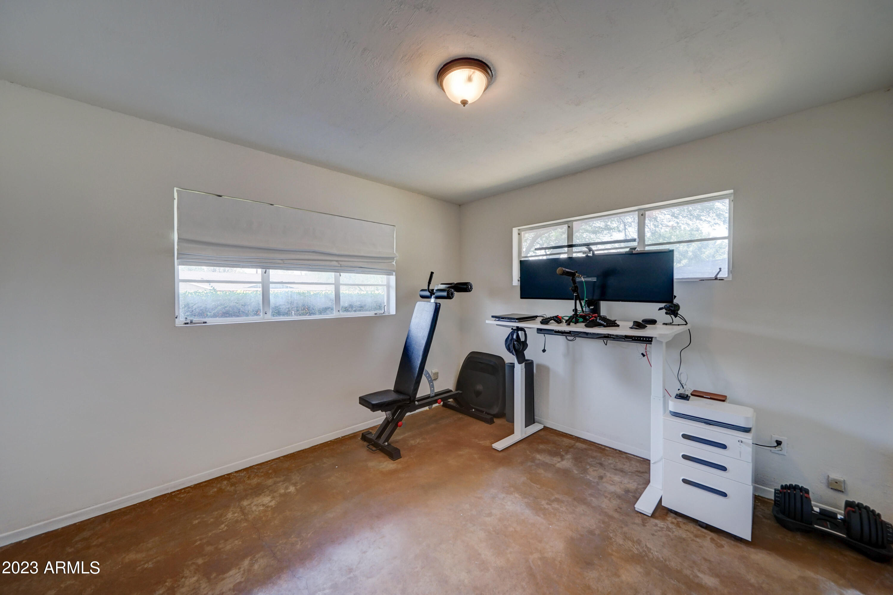 4118 E PASADENA Avenue