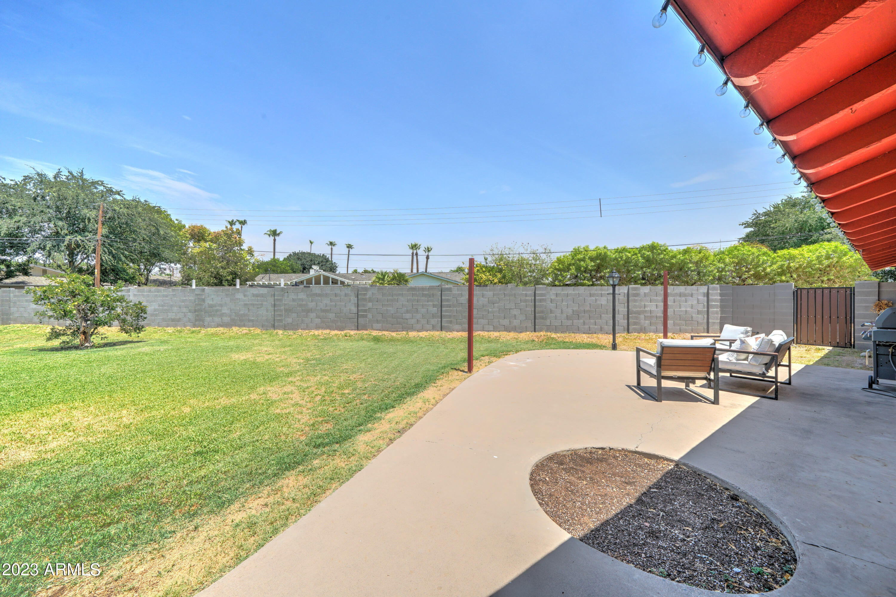 4118 E PASADENA Avenue