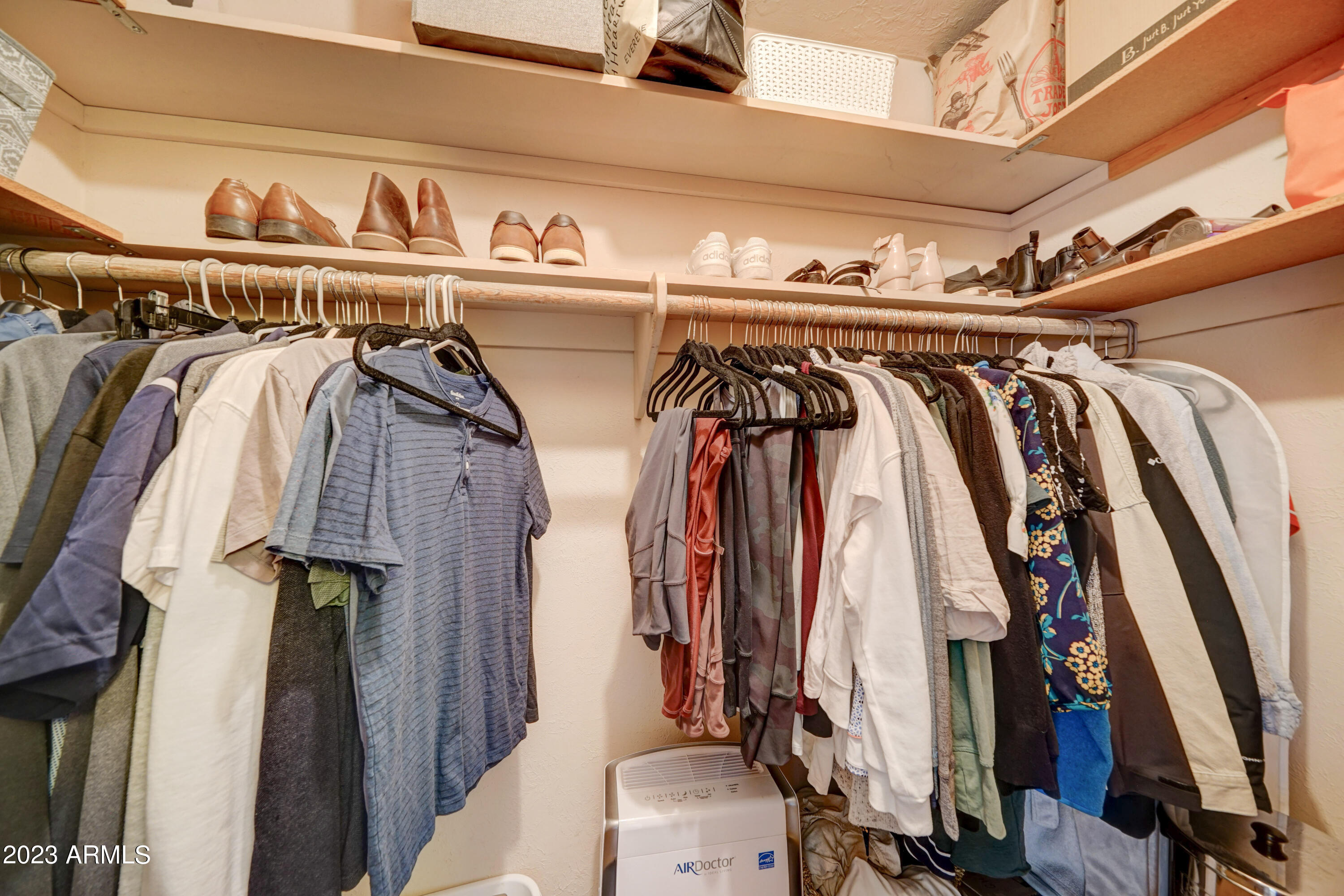 4118 E PASADENA Avenue