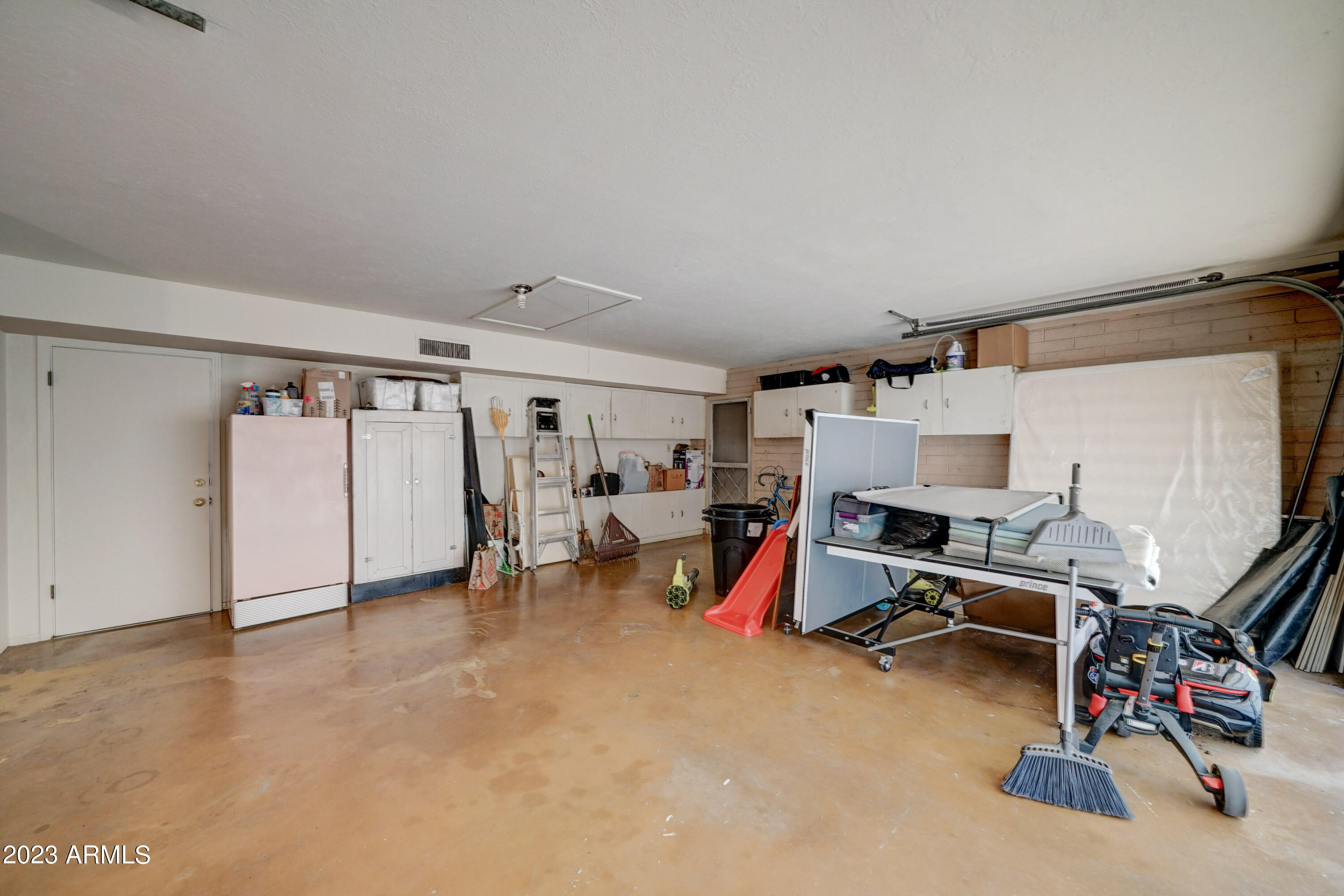 4118 E PASADENA Avenue