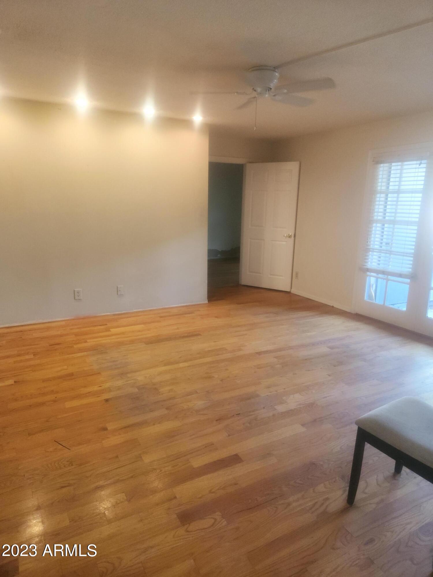 7300 N DREAMY DRAW Drive, 105